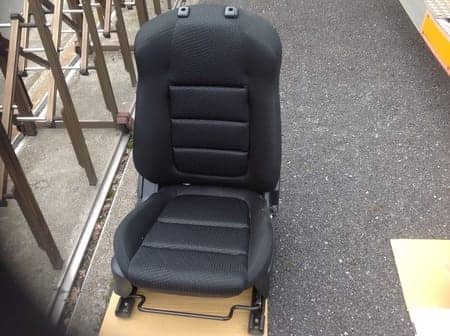 Recaroシート Sr 7 Gk100 取り付け スタッフ日記 タイヤ館 府中 東京都のタイヤ カー用品ショップ タイヤからはじまる トータルカーメンテナンス タイヤ館グループ