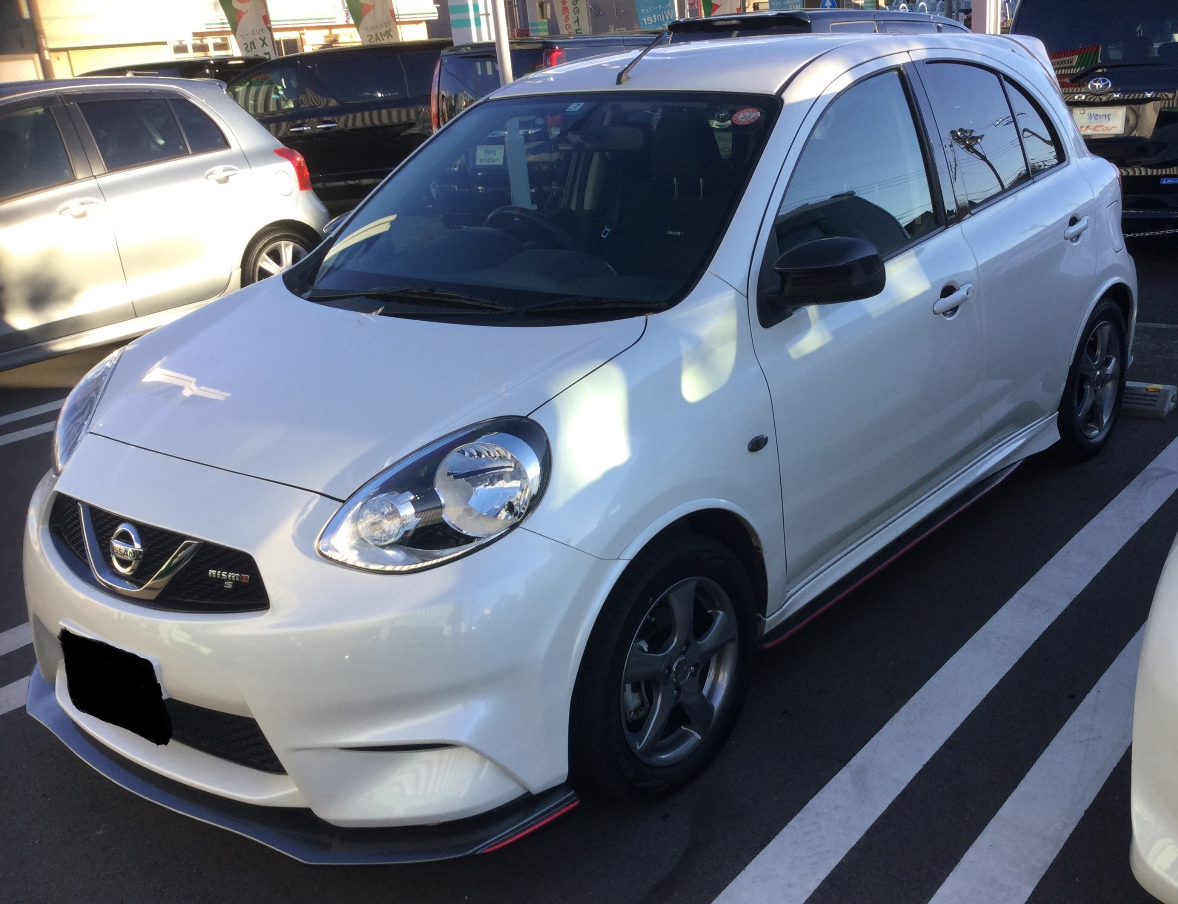 日産 マーチ NISMO S スタッドレスタイヤ取り付けました。 | 日産