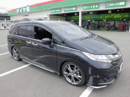 ブリッツ車高調取り付けました スタッフ日記 タイヤ館 新居浜 愛媛県のタイヤ カー用品ショップ タイヤからはじまる トータルカーメンテナンス タイヤ館グループ