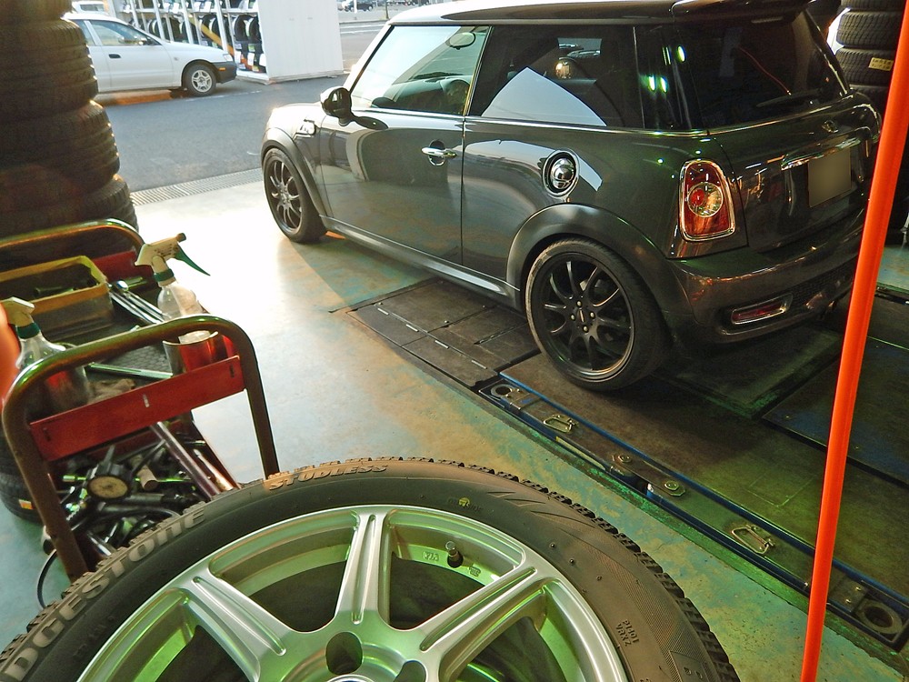 R56 MINI クーパーSに ARC オートリファイン車高調 お取付け | BMW 