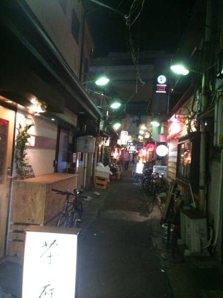 三軒茶屋 三角地帯 スタッフ日記 タイヤ館 三鷹 東京都のタイヤ カー用品ショップ タイヤからはじまる トータルカーメンテナンス タイヤ館グループ