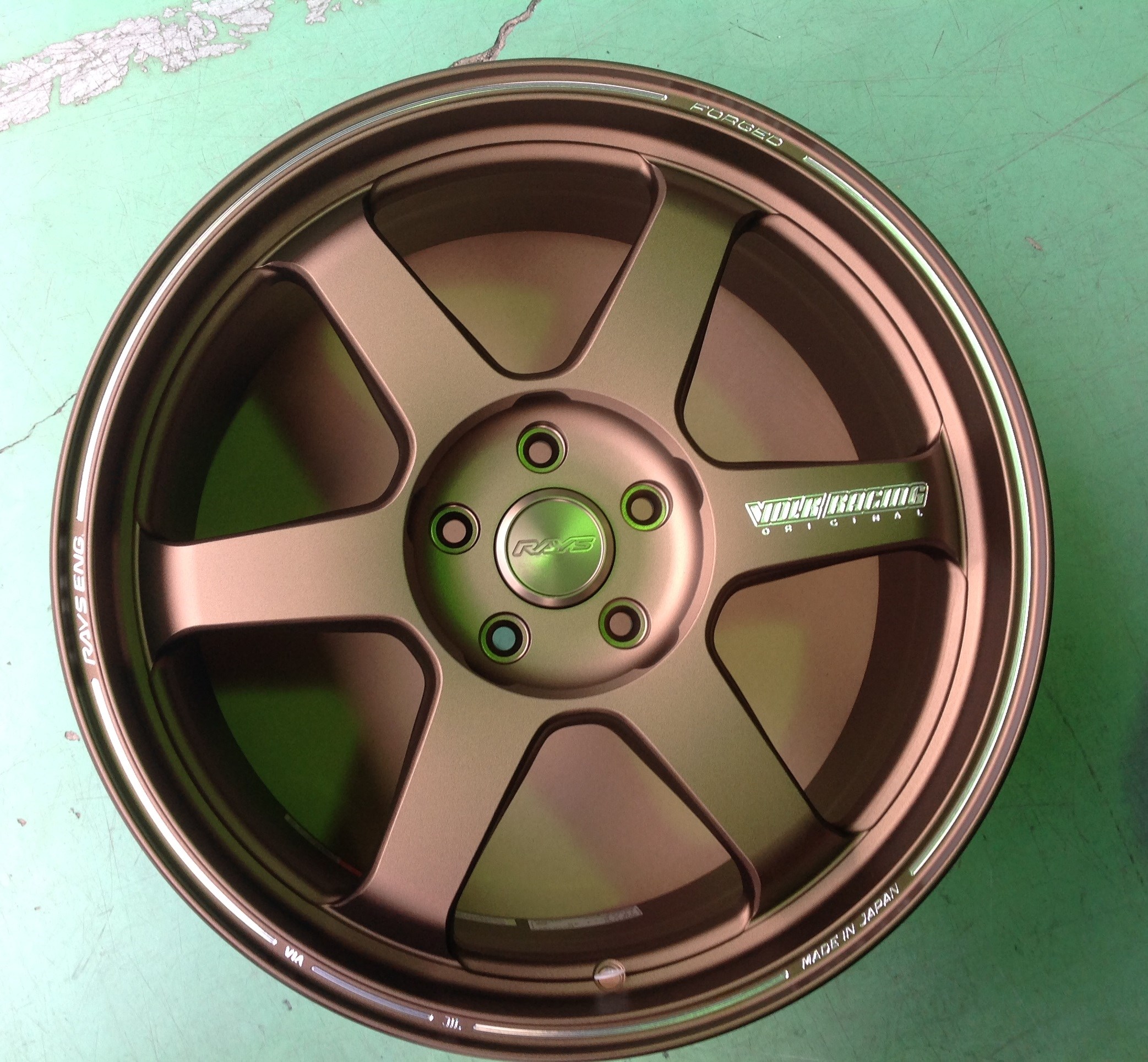 レイズ　VOLK　RACING　TE37