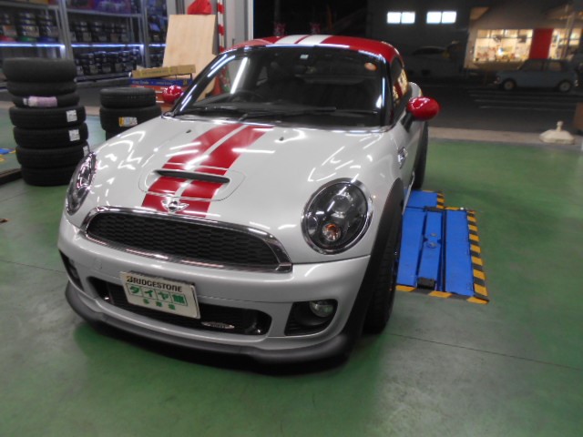 Mini R58 車高調交換 Bmw Mini サービス事例 タイヤ館 多摩境 タイヤからはじまる トータルカーメンテナンス タイヤ館グループ