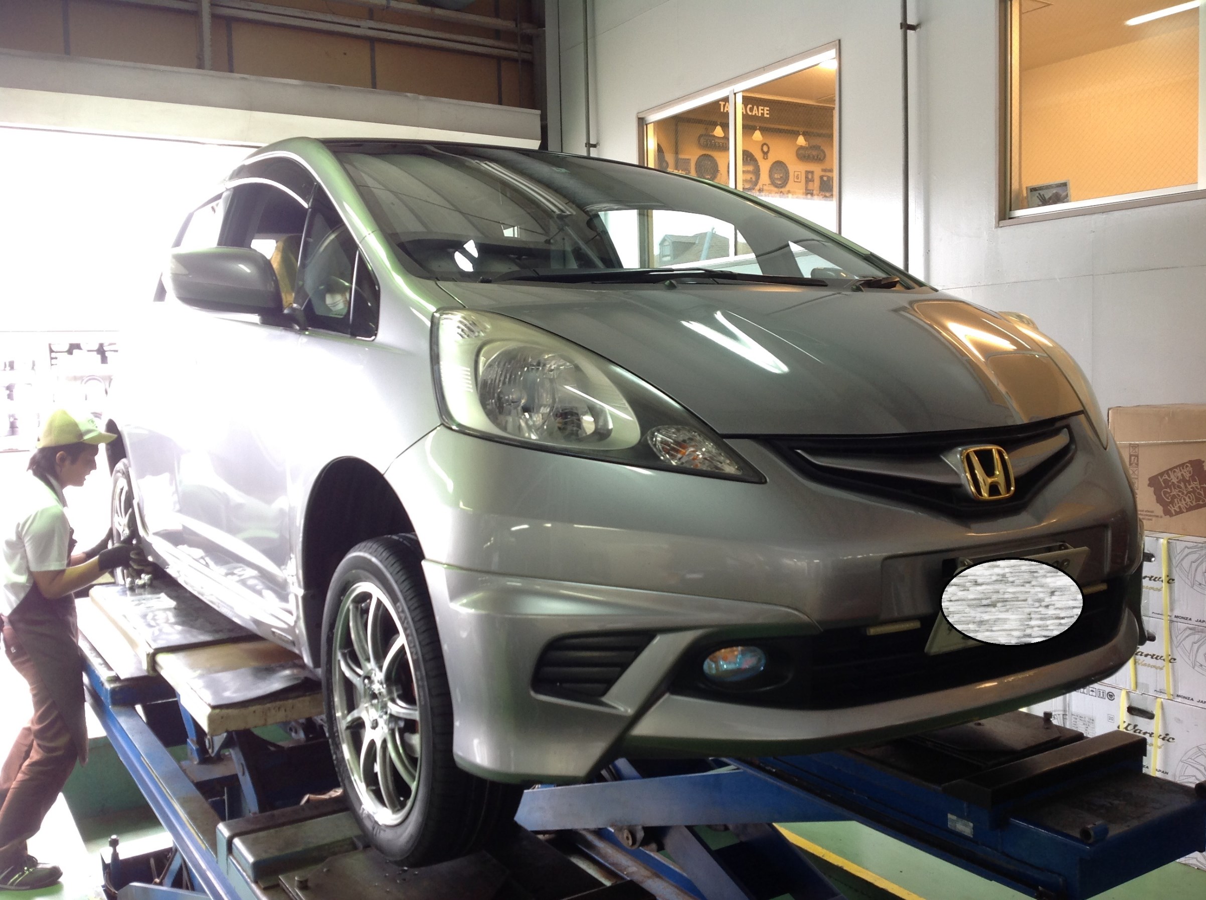 HONDA フィット ｘ G.speed P-01 | ホンダ フィット ホイール | 作業