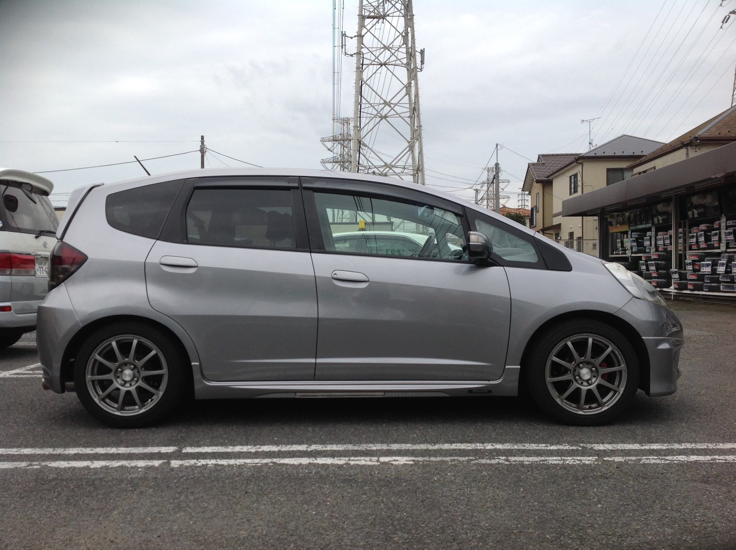 HONDA フィット ｘ G.speed P-01 | ホンダ フィット ホイール | 作業
