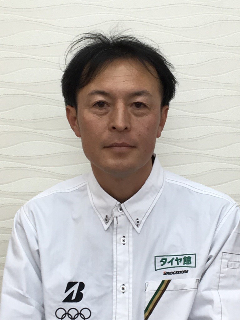 スタッフ　田中