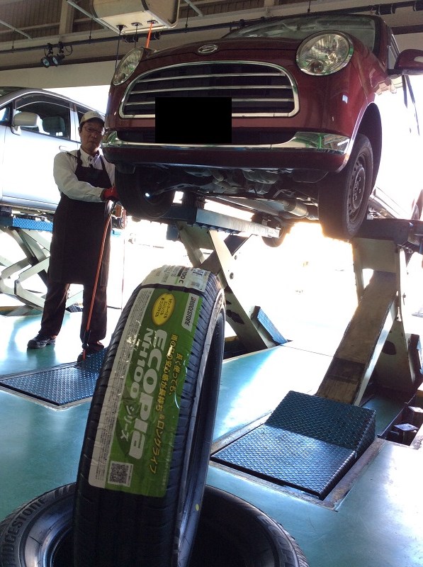 ダイハツ　ミラジーノ