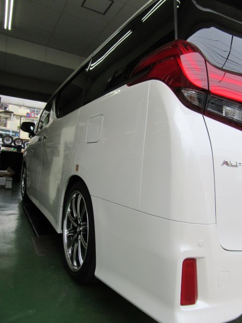 30アルファード TEIN フレックスZ車高調 取り付け | 店舗お