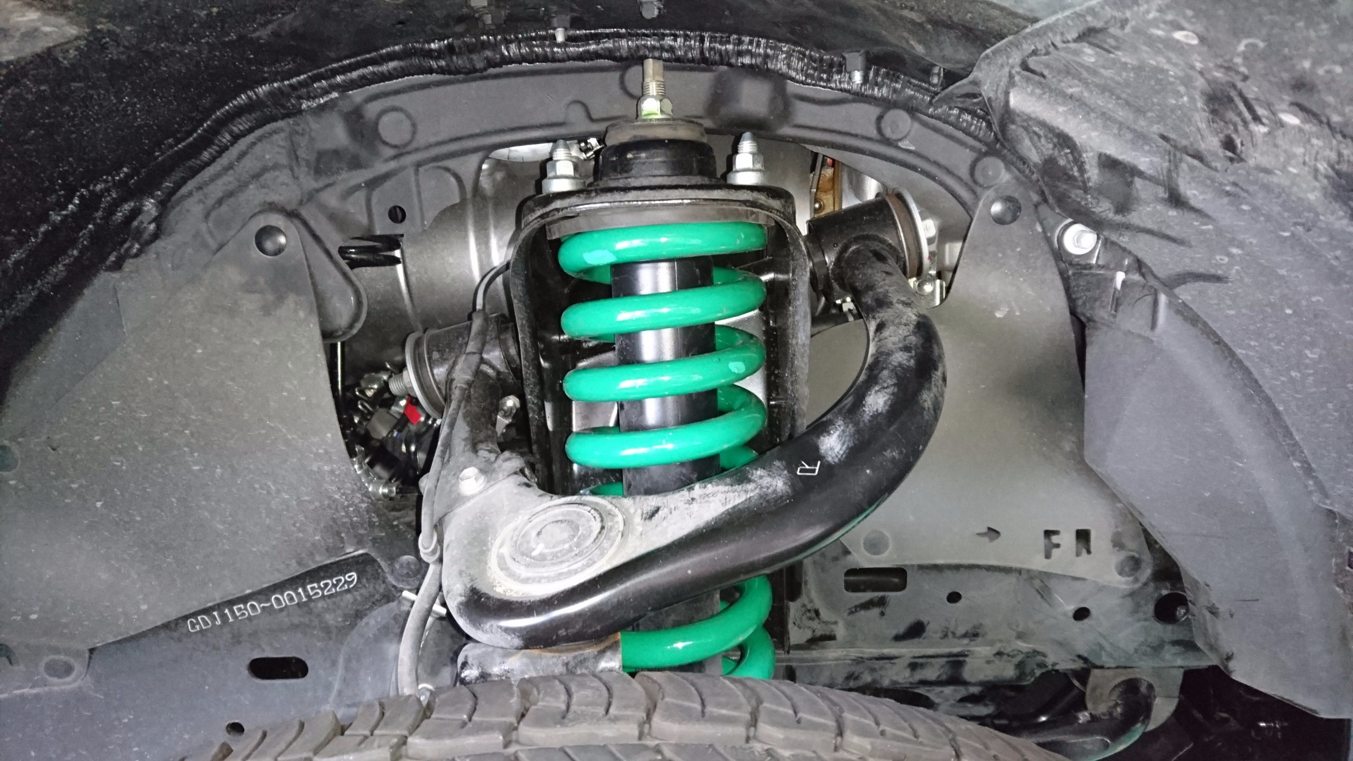 トヨタ ランドクルーザープラド 150サス交換 | 店舗おススメ情報