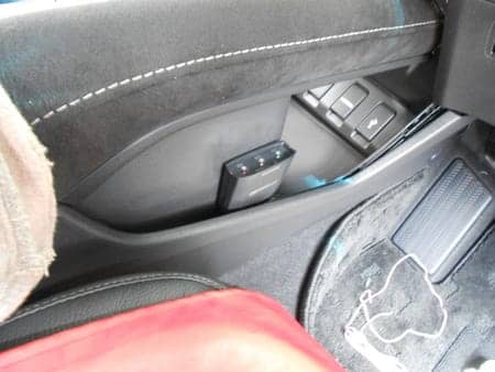 ヴェゼルに ｔｐｍｓ タイヤ空気圧モニタリングシステム 取付 スタッフ日記 タイヤ館 所沢 タイヤからはじまる トータルカーメンテナンス タイヤ館グループ