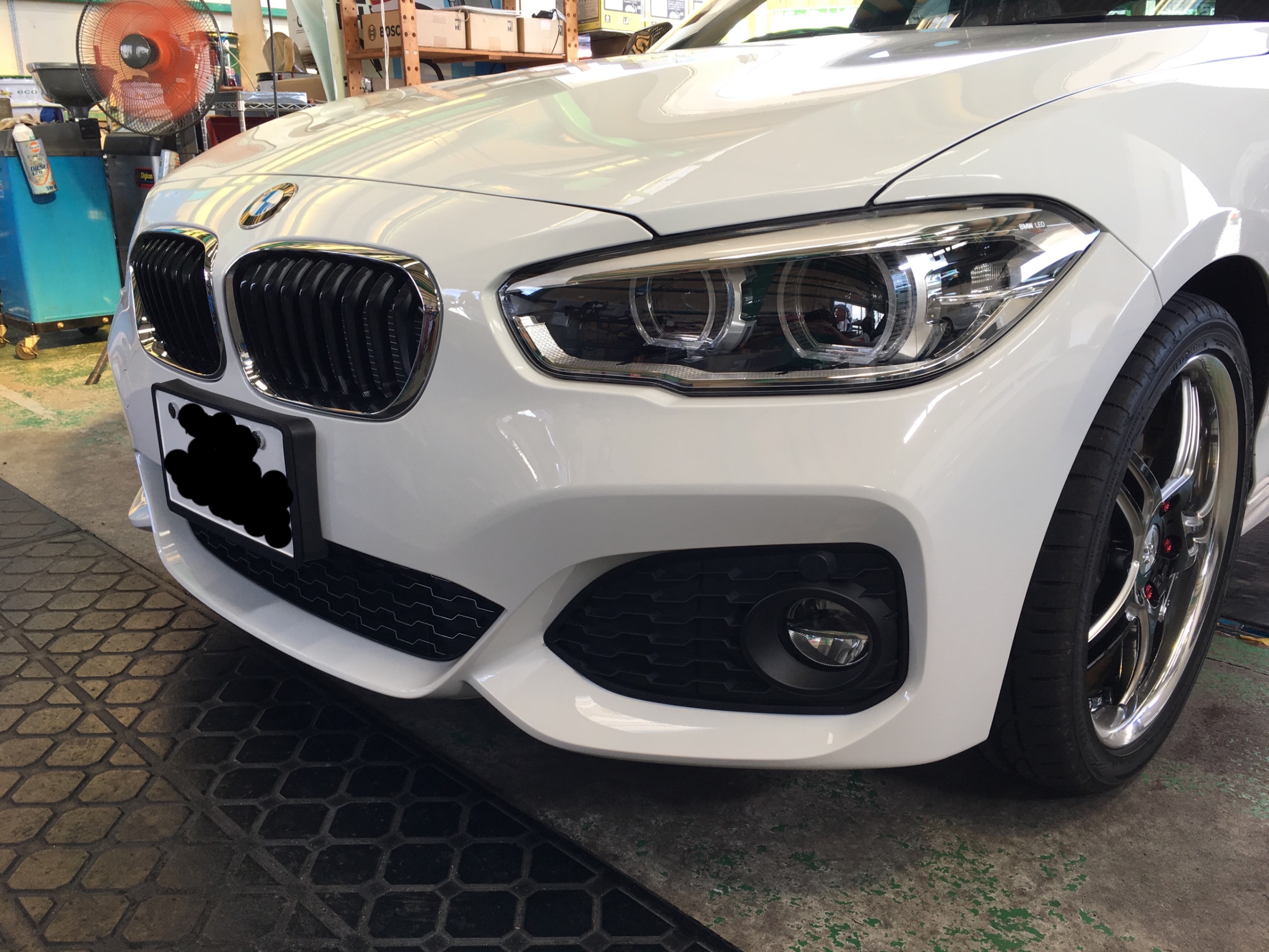 BMW F20 リップスポイラー装着です！ | BMW 1シリーズ | スタッフ日記