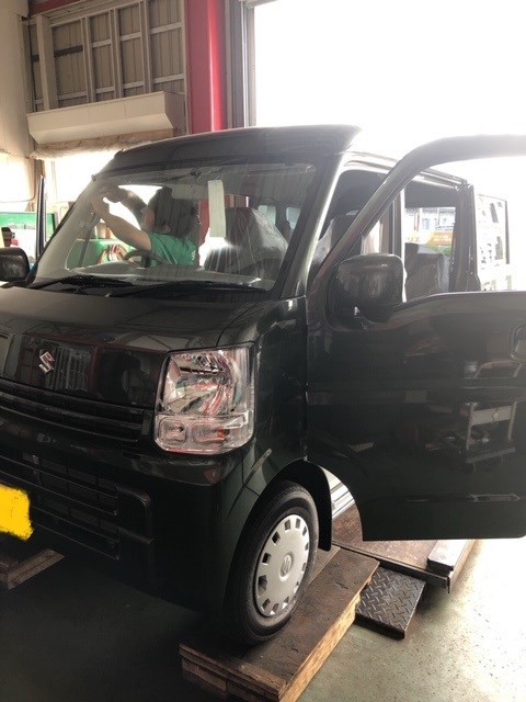 スタッフ撮影　ナンバーはペイントで隠しています。