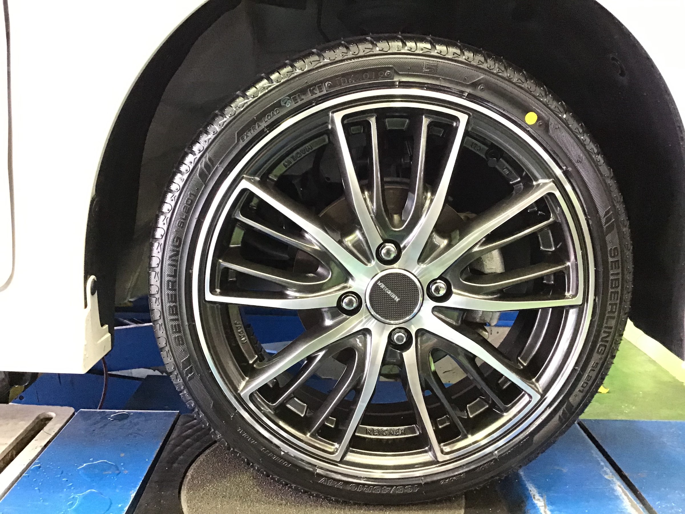 N-BOXにブリヂストンホイールREIGNER（レイナー）装着！ | スタッフ