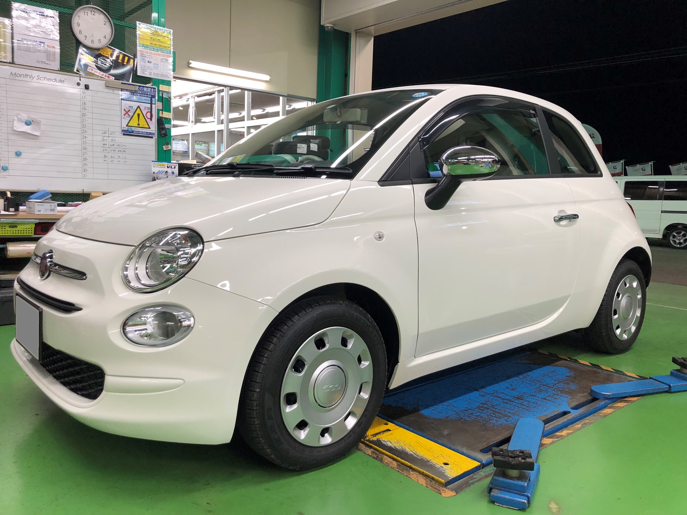 FIAT 500 ダウンサス取り付け♪ | フィアット 500 その他 パーツ取付 ...