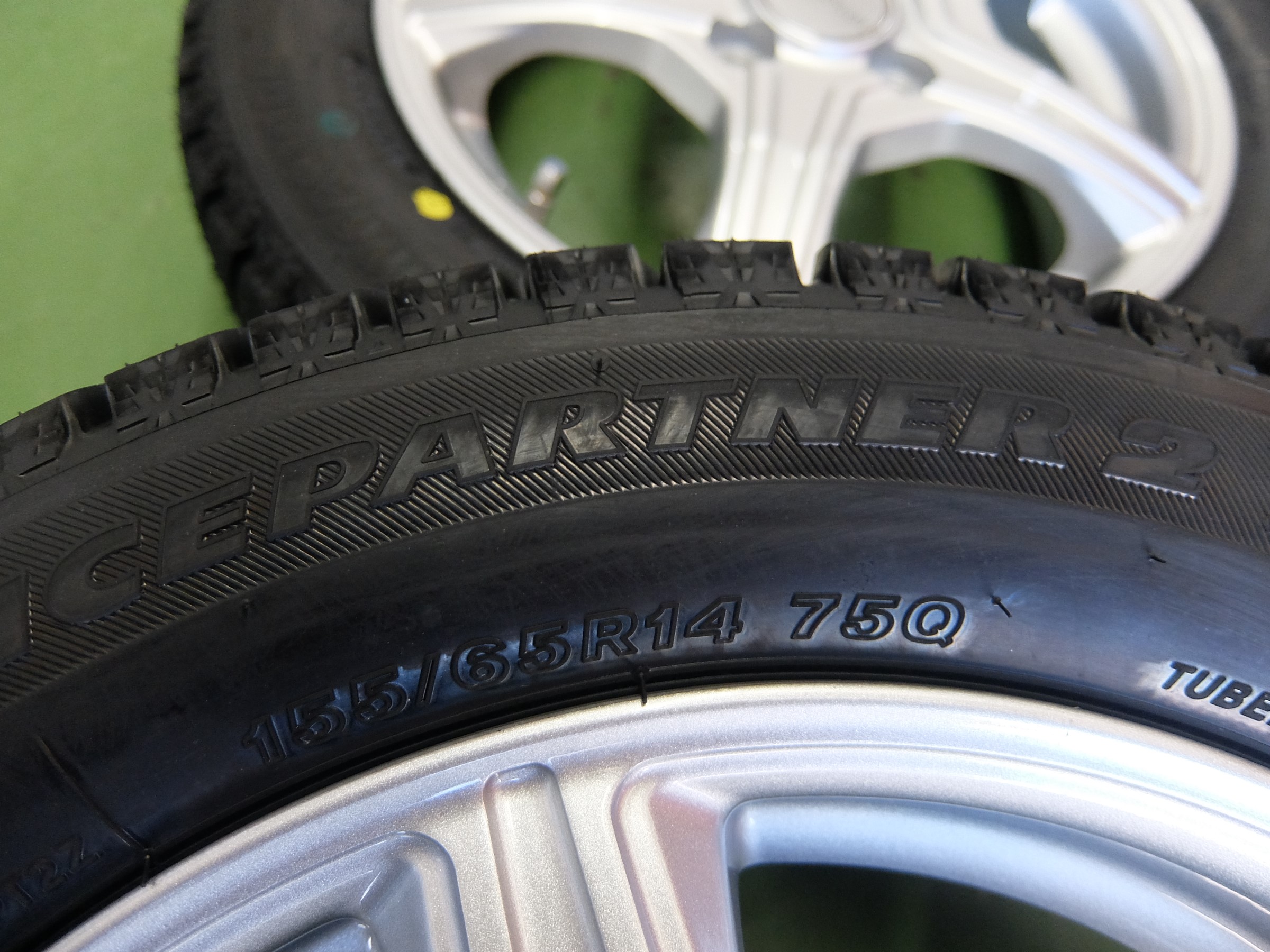 ホンダ ｎ ｏｎｅ ｊｇ１ スタッドレスタイヤ ホイールセットのお取り付けです ホンダ N One タイヤ タイヤ ホイール関連 タイヤ ホイール交換 サービス事例 タイヤ館 うしく上柏田 茨城県のタイヤ カー用品ショップ タイヤからはじまる トータル