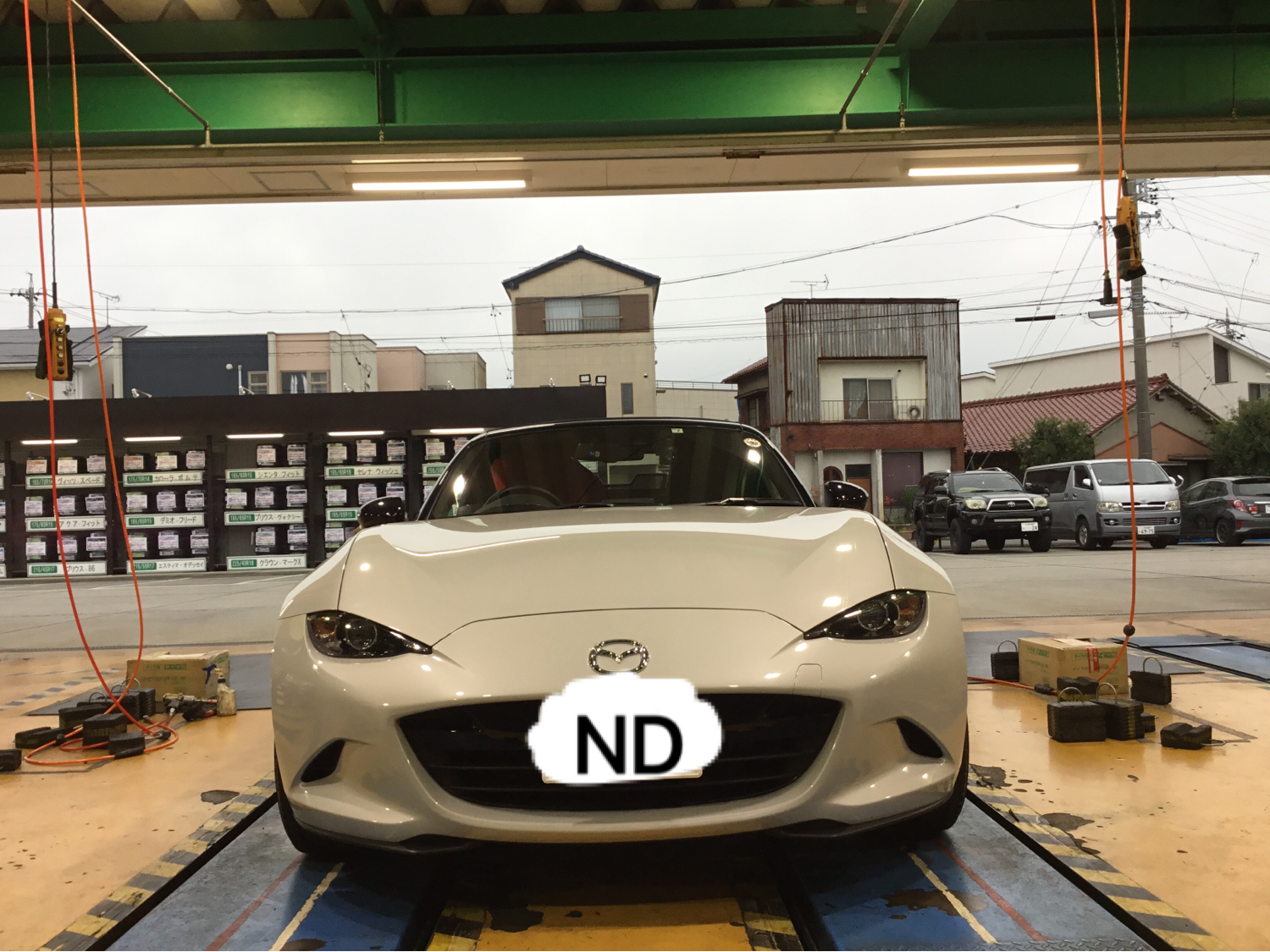 NDロードスターにスタッドレス ブリザックVRX2装着！ | 店舗お