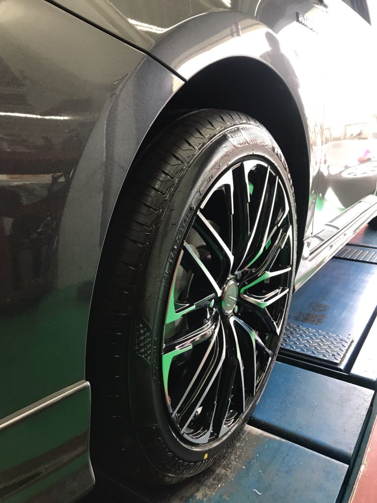 WEDS レオニスSK 18インチ プリウスαに取付 | 店舗おススメ情報