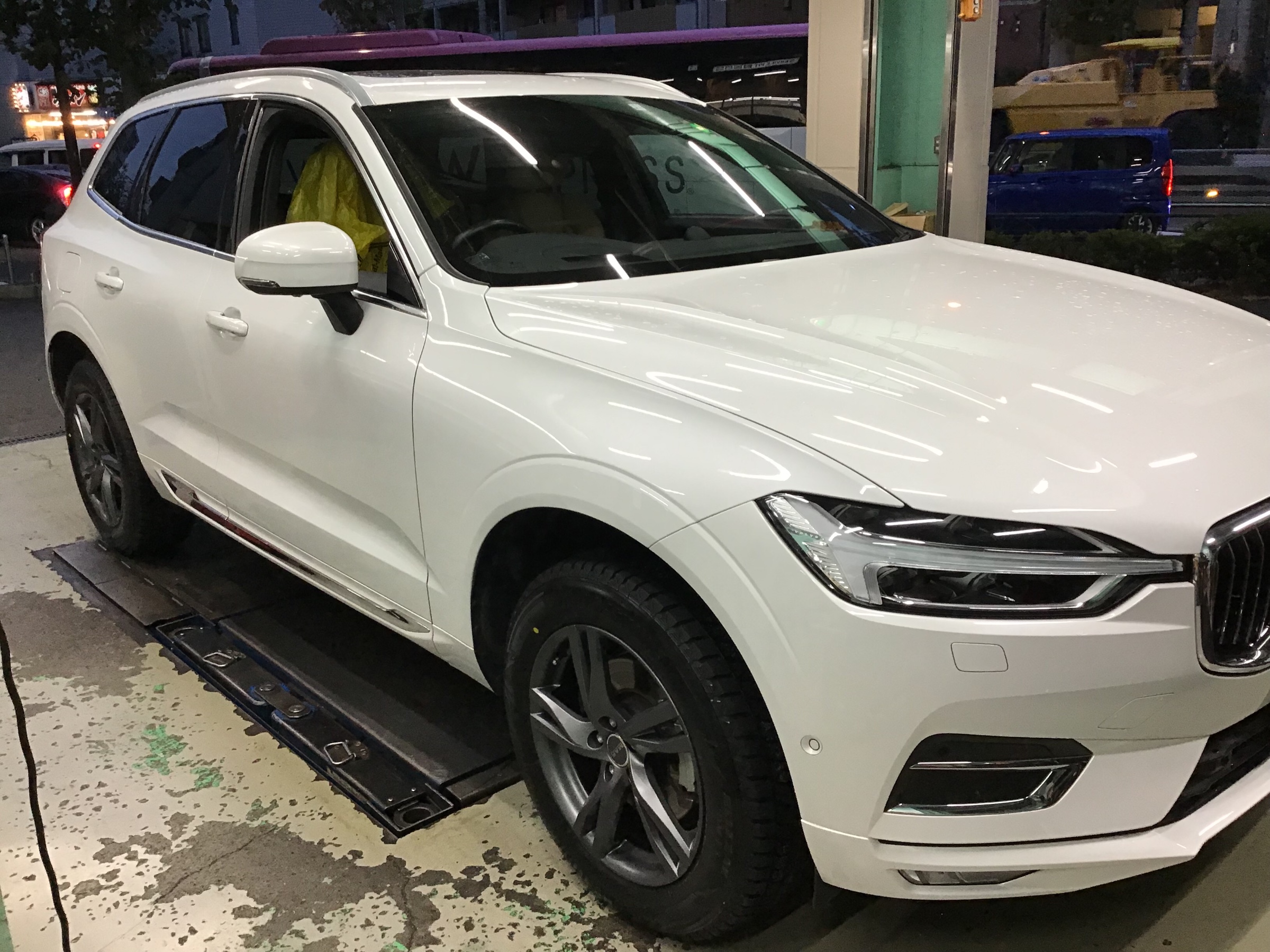 輸入車SUVスタッドレスセット | タイヤ タイヤ・ホイール関連 > タイヤ