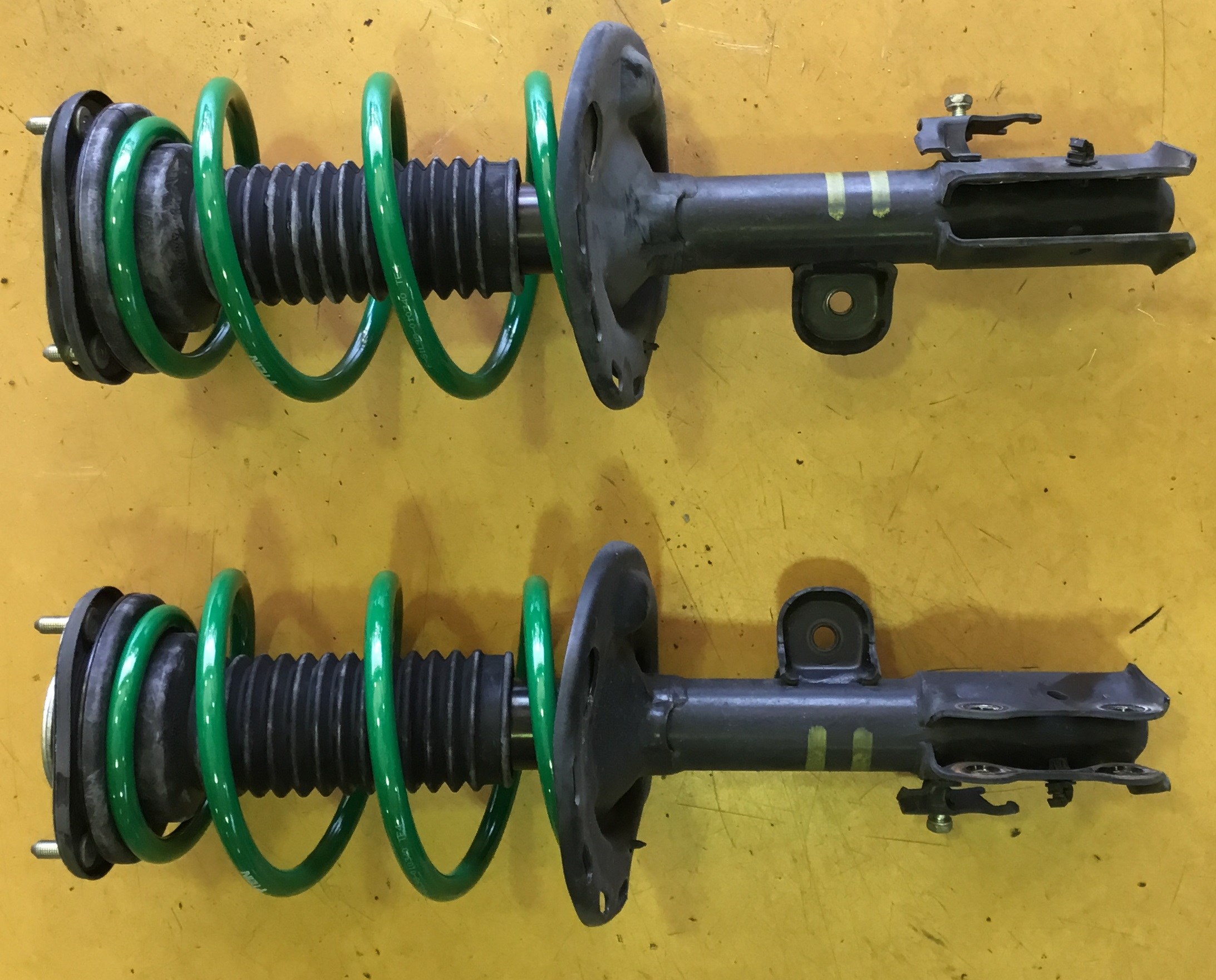 R50系エスティマにダウンサスを取り付けました!! | 店舗お