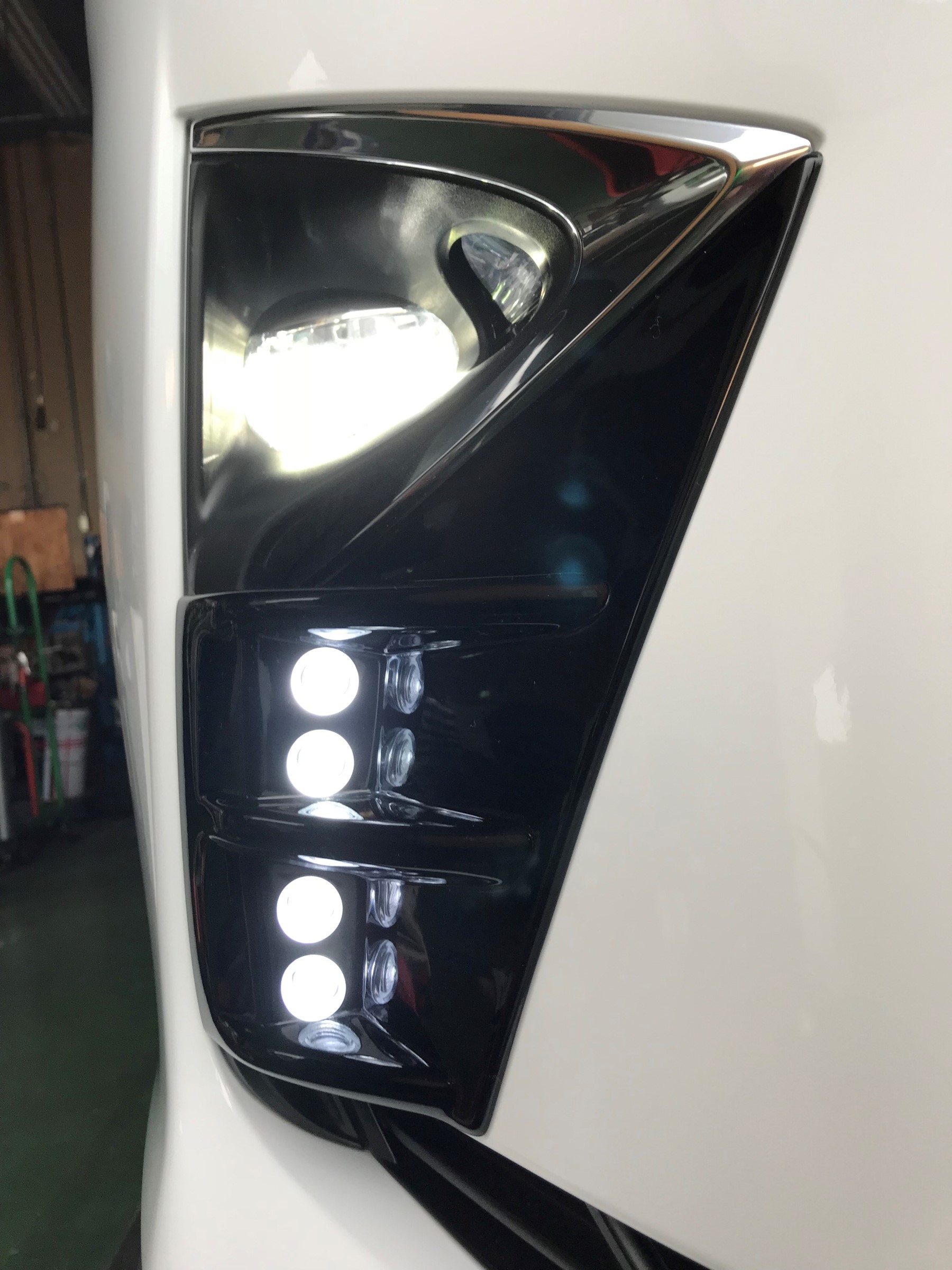 LXモード レクサス20系RX フォグランプガーニッシュ