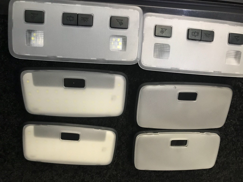 トヨタ ノア Zrr80w ユアーズledルームランプ取付 純正ledルームランプをさらに明るく トヨタ ノア Av ナビ機器 外装 内装取付 ヘッドライトバルブ交換 ブレーキランプ交換 ポジション球交換 ｈｉｄバルブ ｌｅｄバルブ 交換 室内灯 シートカバー フロアマット