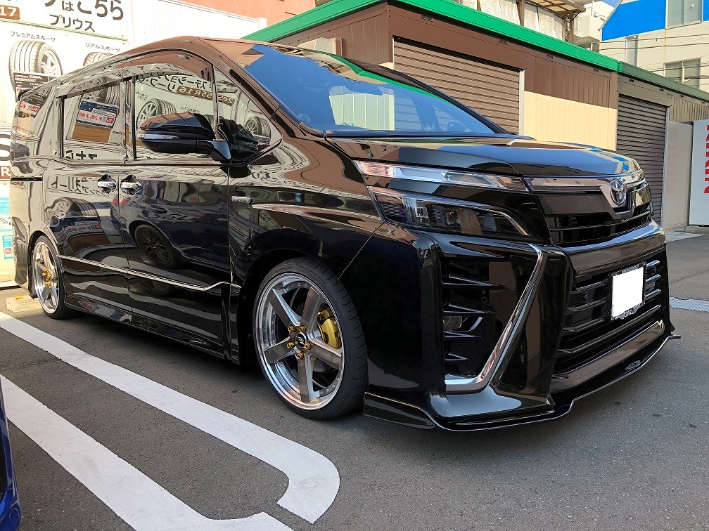 VOXYをさらに１インチアップ | トヨタ ヴォクシー ホイール | サービス