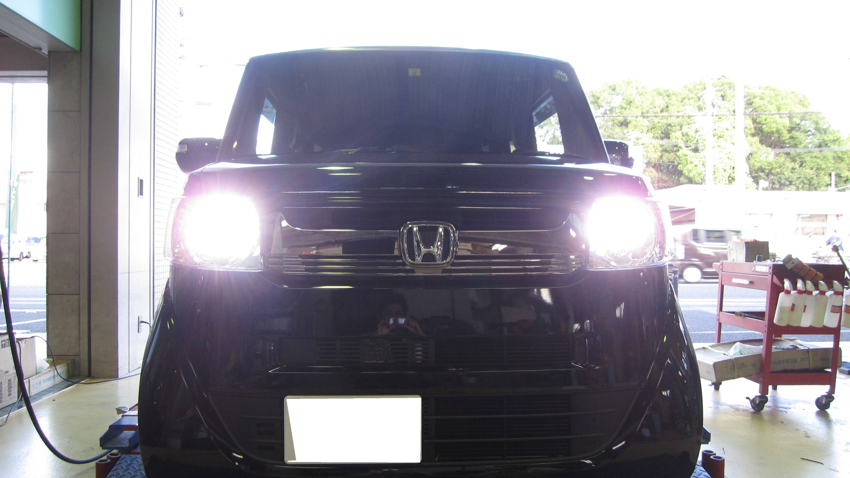 N Boxスラッシュをｌｅｄ化 ホンダ N Boxスラッシュ サービス事例 タイヤ館 奈良 奈良県のタイヤ カー用品ショップ タイヤからはじまる トータルカーメンテナンス タイヤ館グループ