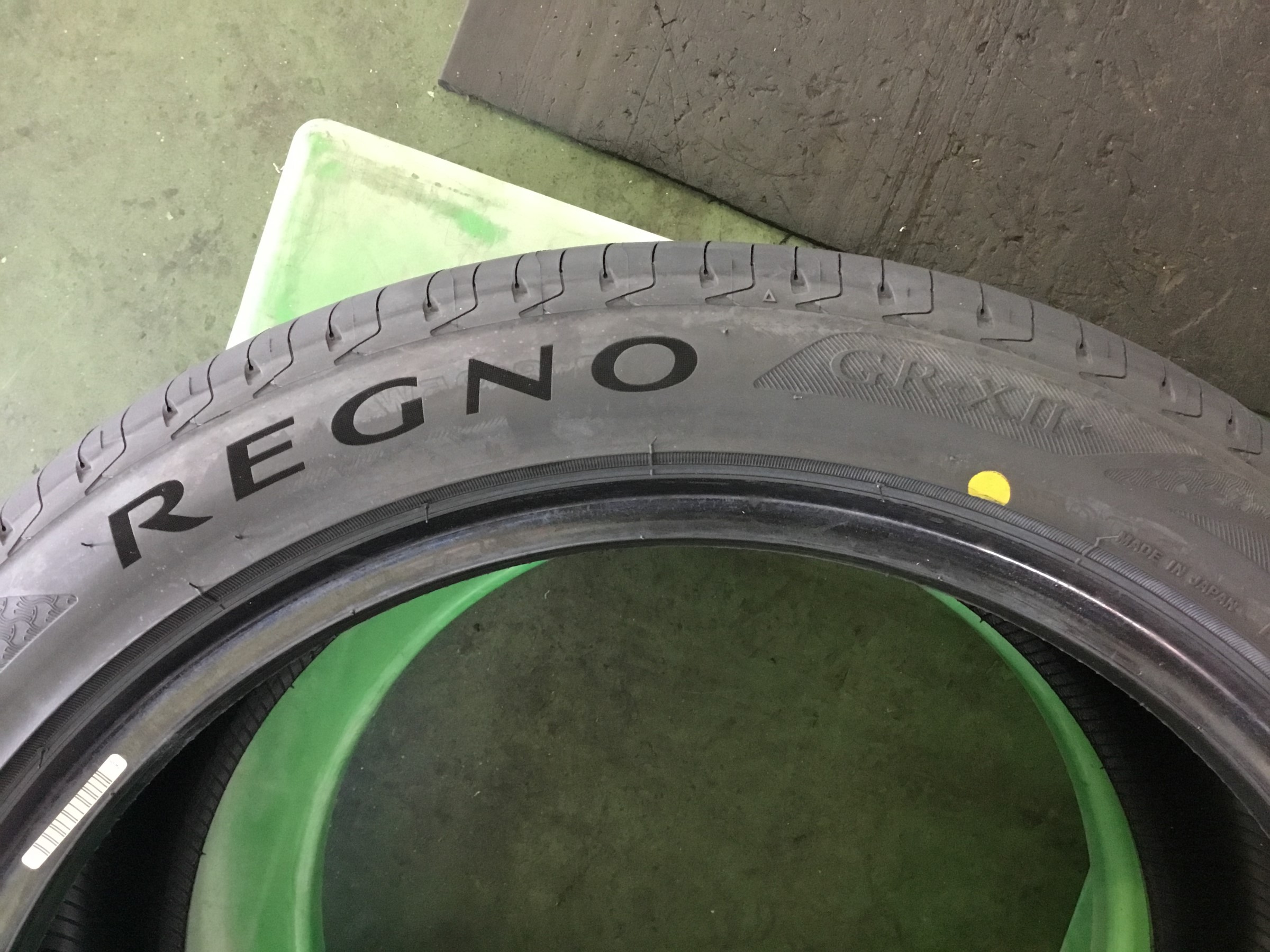 クラウン（２１０系）のタイヤ交換（ＲＥＧＮＯ） | トヨタ クラウン