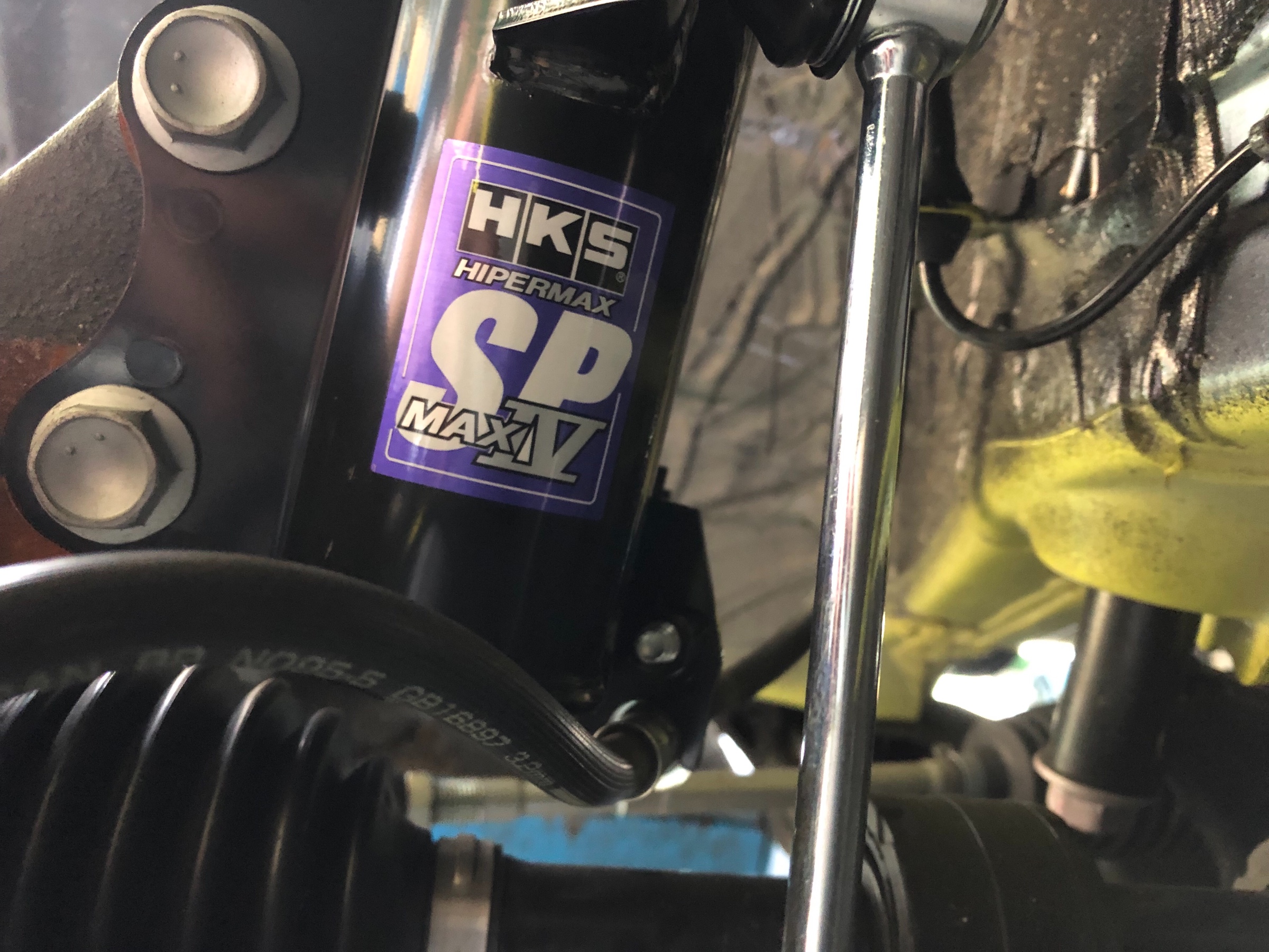 スイフトスポーツZC33 HKS車高調取り付け(*^^*) | 店舗お