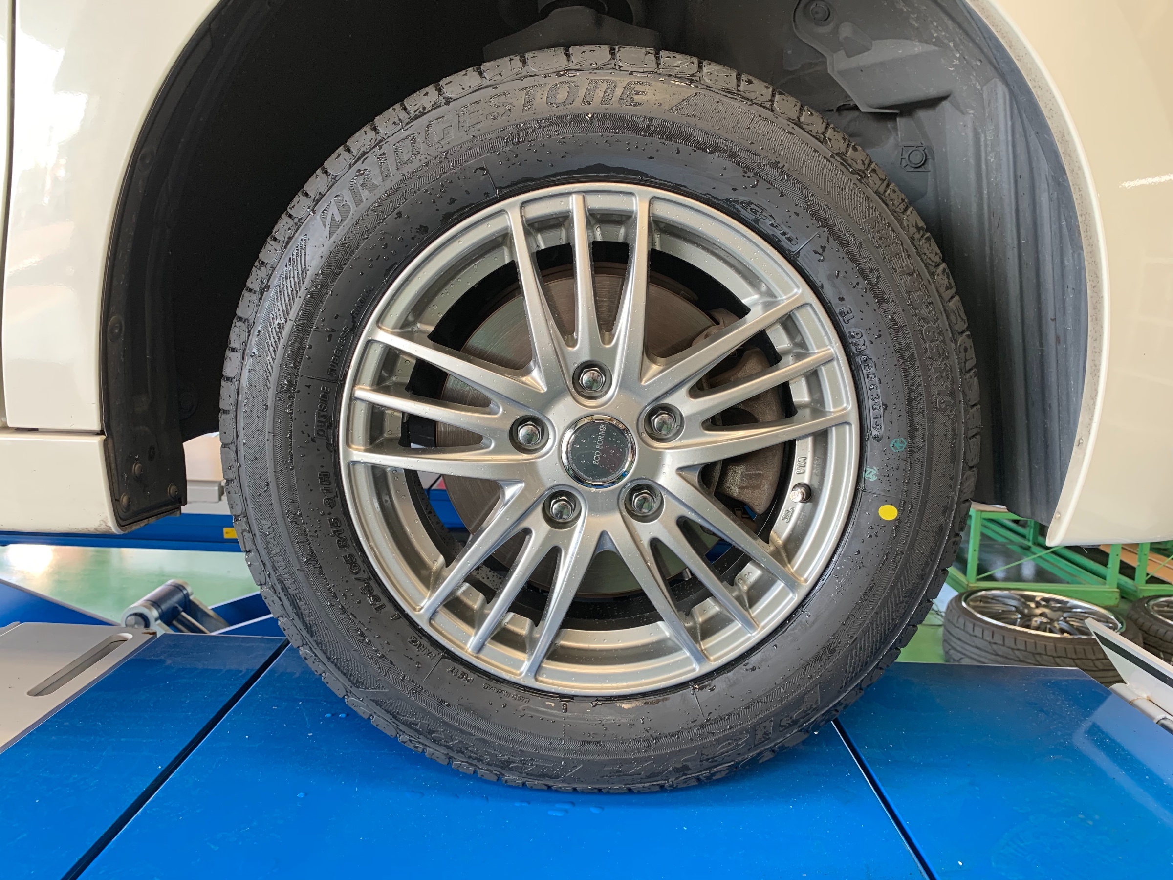 ステップワゴン(RK1)にタイヤホイール、アライメントセット | ホンダ