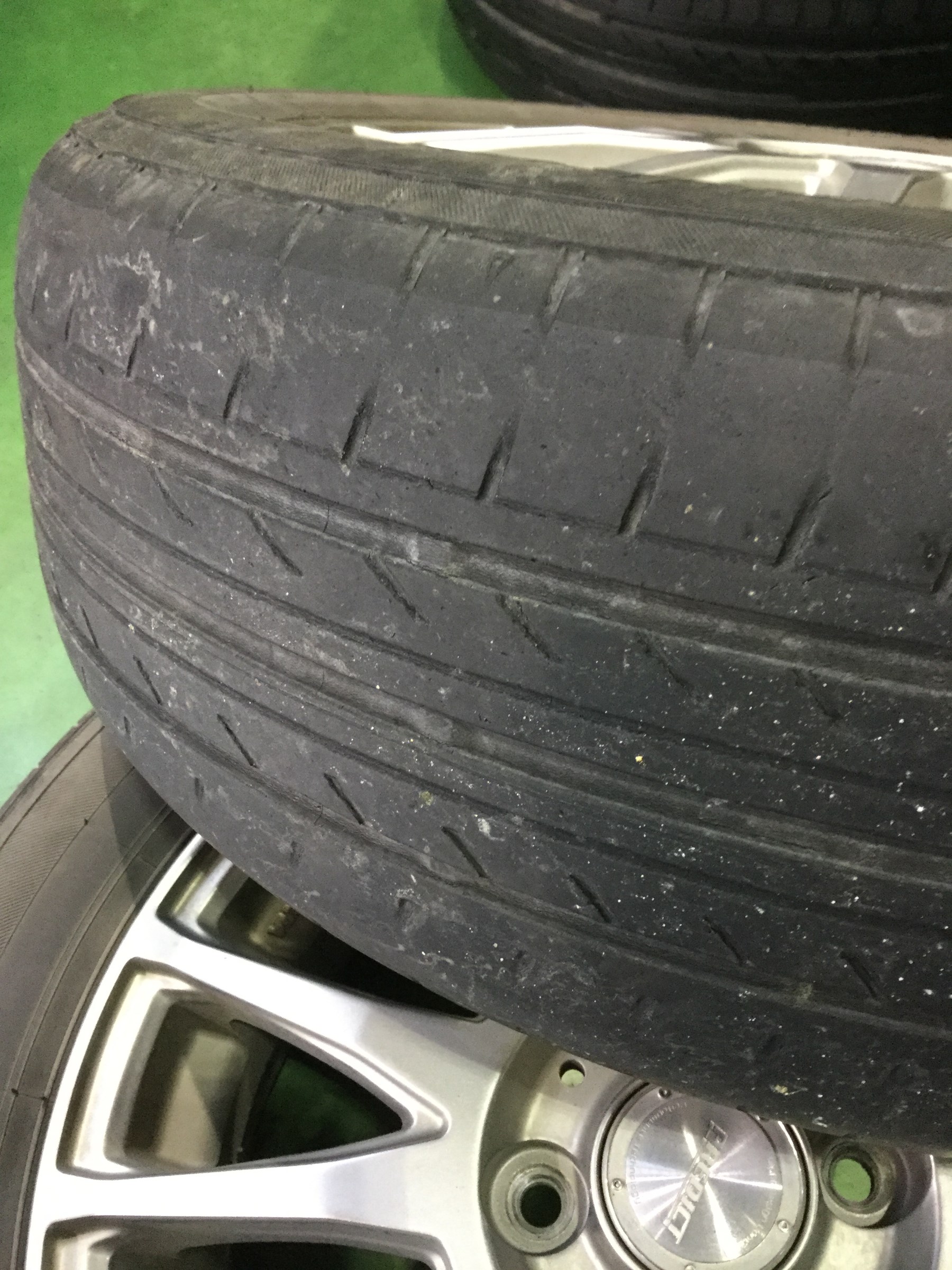 ホンダ Gp7 シャトル タイヤ交換 ホンダ シャトル タイヤ タイヤ ホイール関連 タイヤ ホイール交換 サービス事例 タイヤ館 宇都宮東 タイヤからはじまる トータルカーメンテナンス タイヤ館グループ