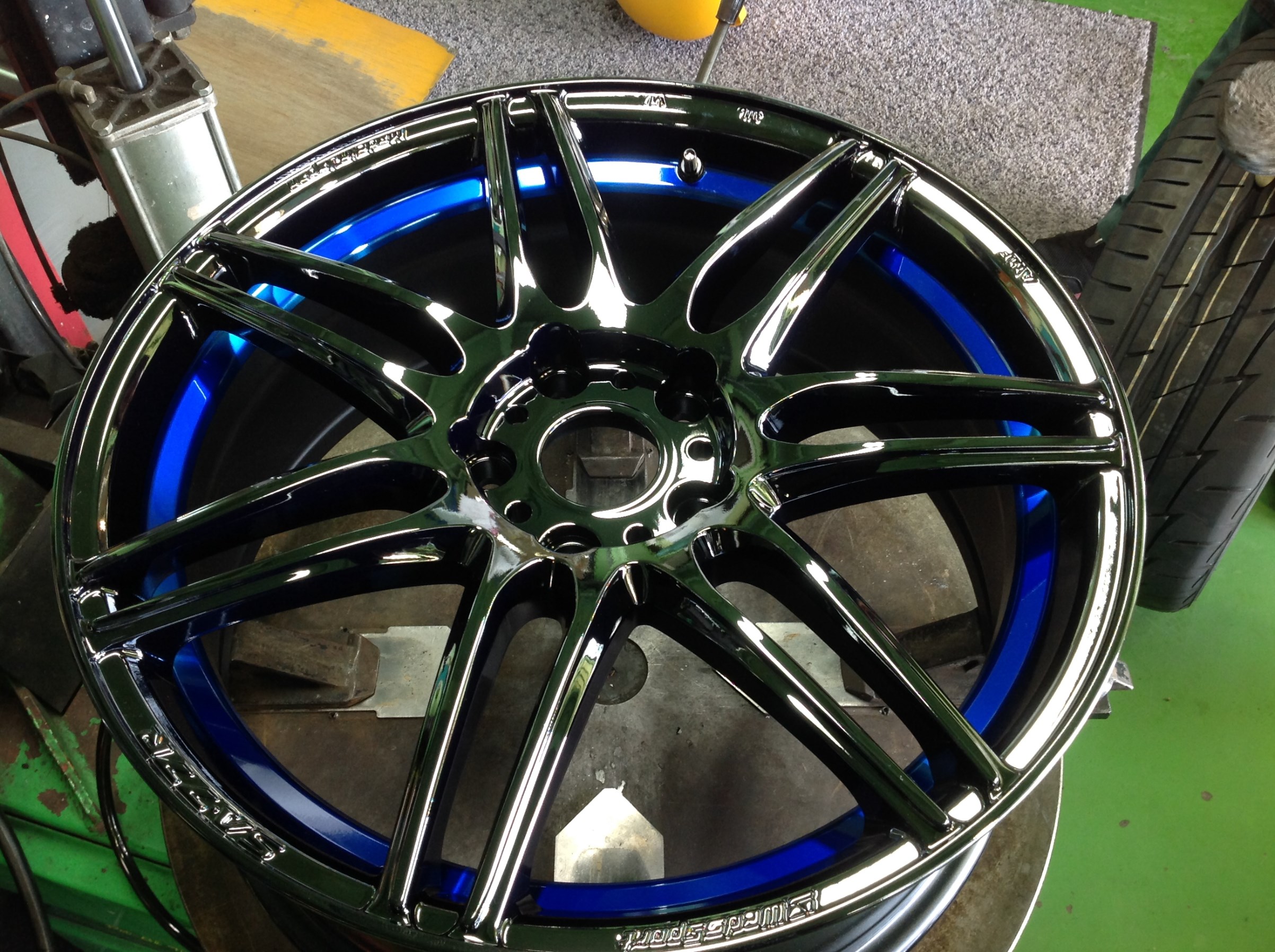 ウェッズスポーツSA-77R 18インチタイヤホイール