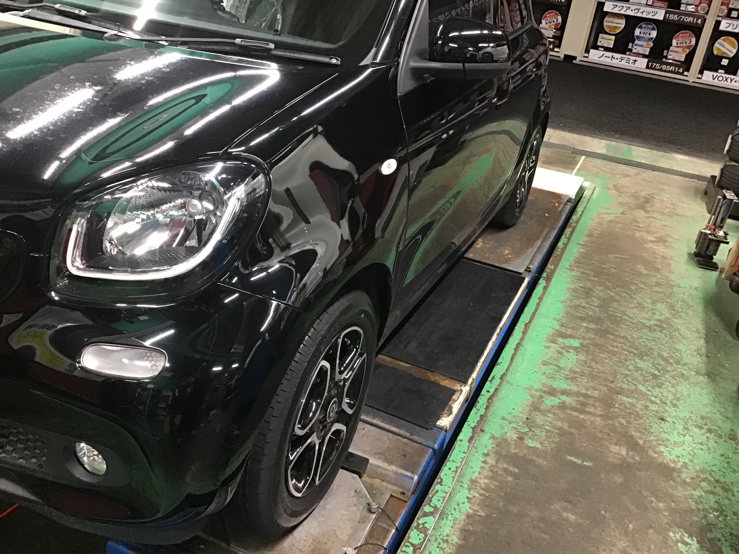 スマート フォーフォー タイヤ交換 | 店舗おススメ情報 | タイヤ館