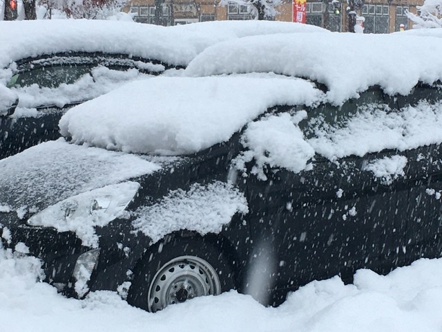 雪やばいですよ スタッフ日記 タイヤ館 横手 秋田県のタイヤ カー用品ショップ タイヤからはじまる トータルカーメンテナンス タイヤ館グループ