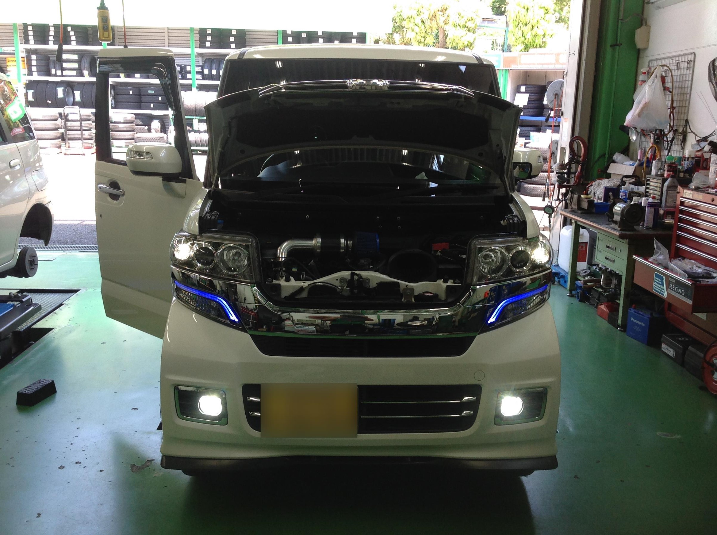 N Box フォグ交換 ホンダ N Boxカスタム サービス事例 タイヤ館 成瀬 タイヤからはじまる トータルカーメンテナンス タイヤ館グループ
