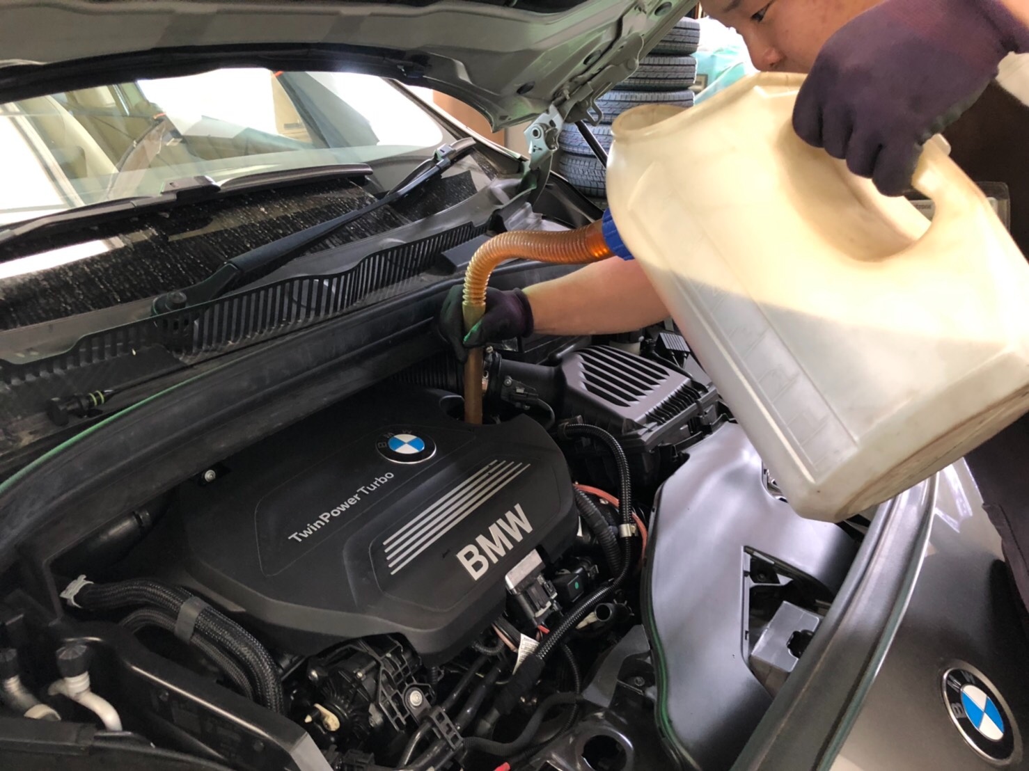 Замена заднего стекла bmw
