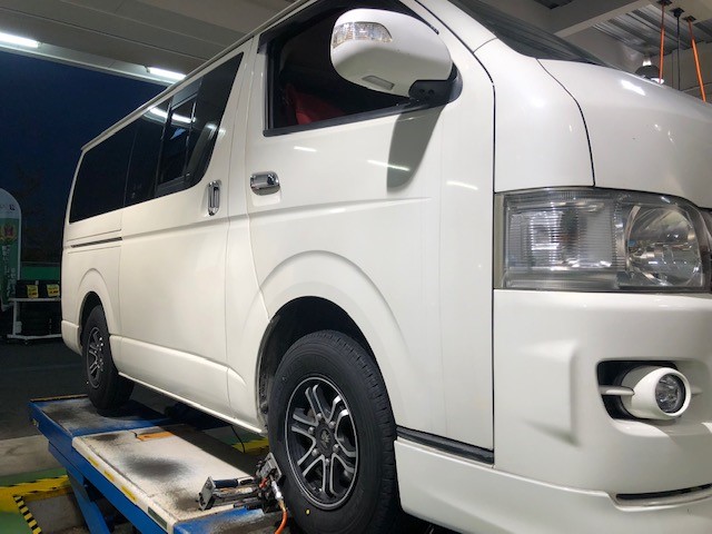 ハイエース用夏タイヤ、新車はずし