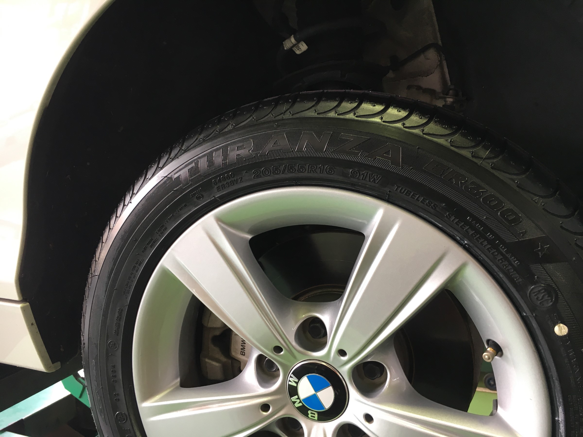 bmw f20 新車外し ランフラットタイヤ 極上