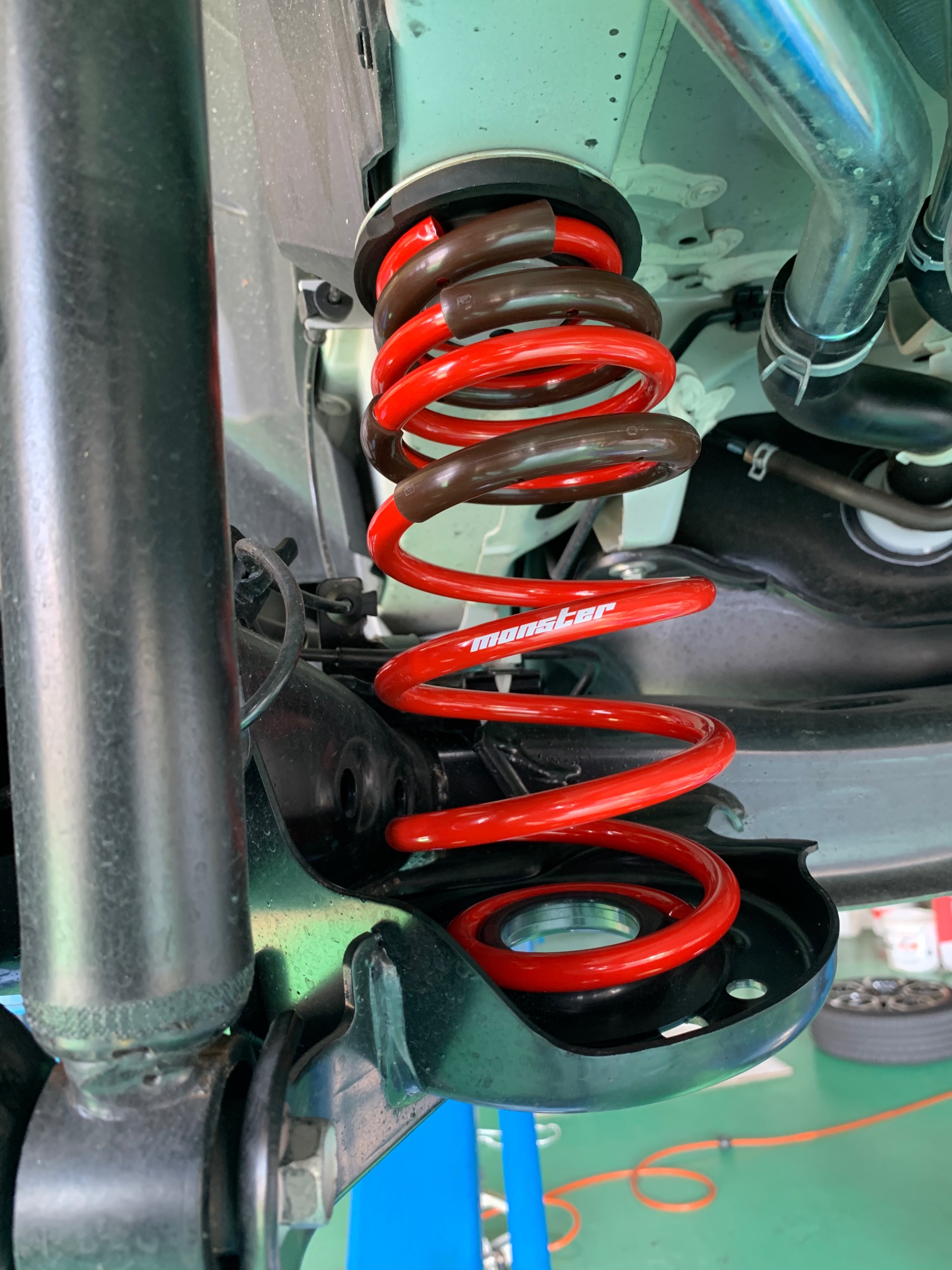 zc33sスイフトスポーツ純正サスペンション モンスタースプリング 1台分