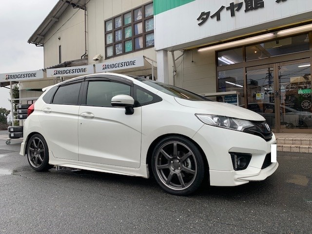 フィット 車高調取り付け(^◇^) | ホンダ フィット その他 パーツ取付 > サスペンション取付 | サービス事例 | タイヤ館 奈良南 | 奈良県のタイヤからはじまる、トータルカーメンテナンス タイヤ館グループ フィット 車高調取り付け(^◇^) | ホンダ フィット その他 パーツ取付 > サスペンション取付 | サービス事例 | タイヤ館 奈良南 | 奈良県のタイヤからはじまる、トータルカーメンテナンス タイヤ館グループ