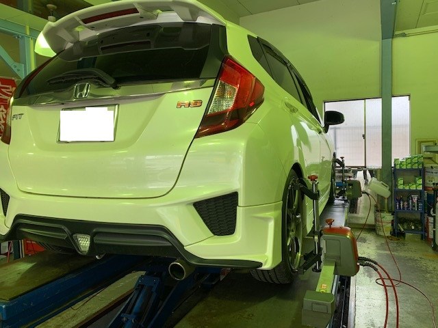 フィット 車高調取り付け(^◇^) | ホンダ フィット その他 パーツ取付 > サスペンション取付 | サービス事例 | タイヤ館 奈良南 | 奈良県のタイヤからはじまる、トータルカーメンテナンス タイヤ館グループ フィット 車高調取り付け(^◇^) | ホンダ フィット その他 パーツ取付 > サスペンション取付 | サービス事例 | タイヤ館 奈良南 | 奈良県のタイヤからはじまる、トータルカーメンテナンス タイヤ館グループ