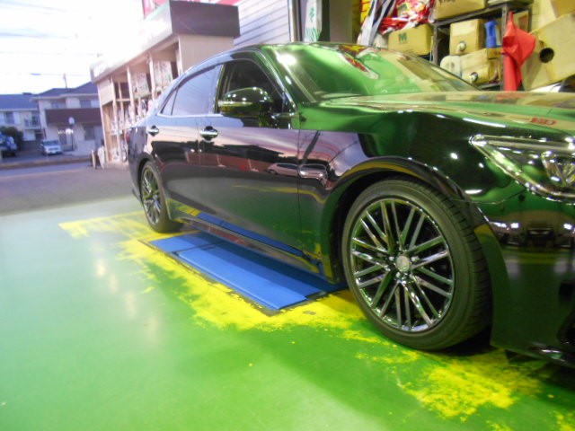 クラウン ASR210 車高調取付♪ | 店舗おススメ情報 | タイヤ館