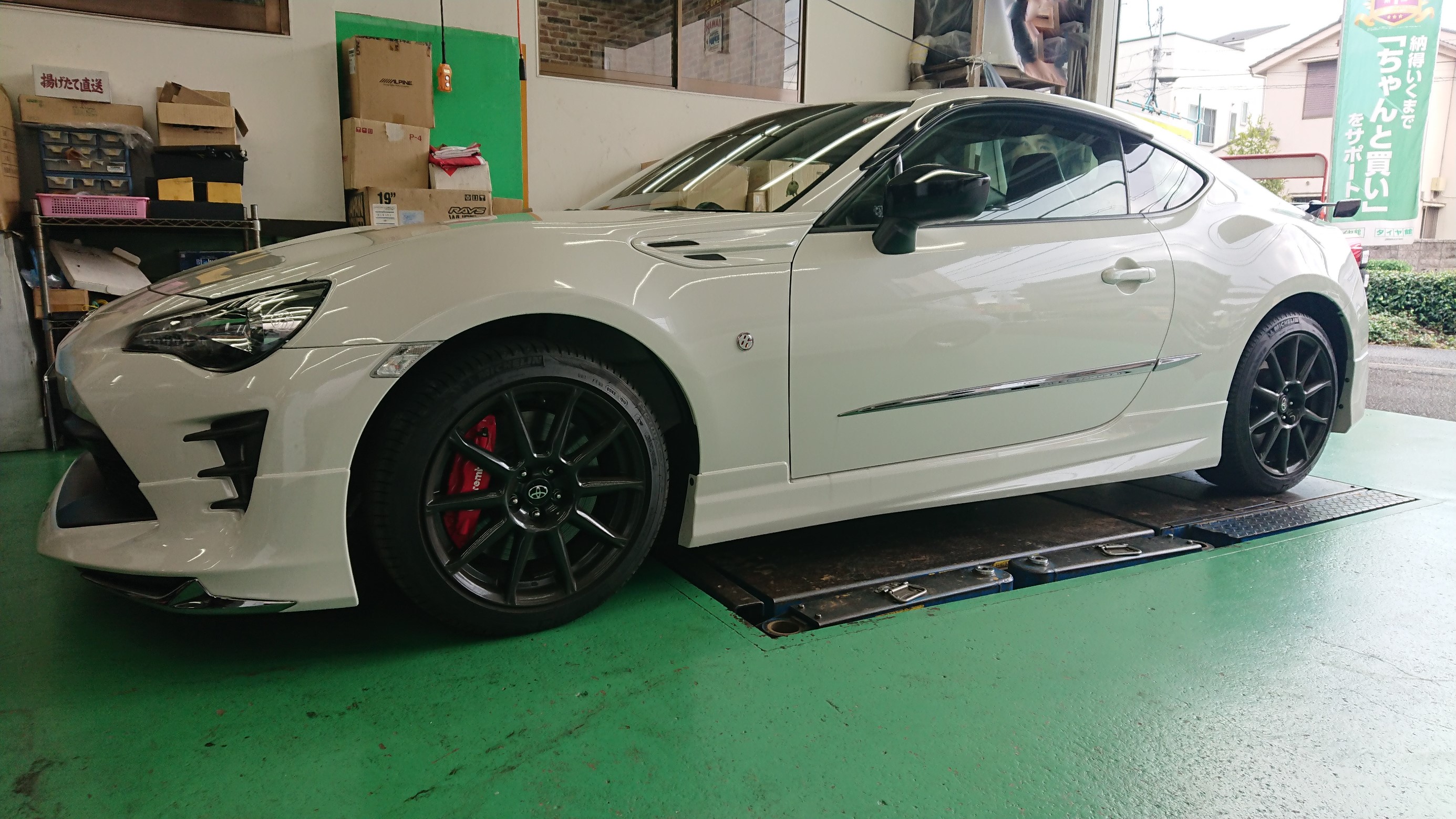 トヨタ８６×Weds Sport SA-35R | WITH Corporation GROUP スタッフの
