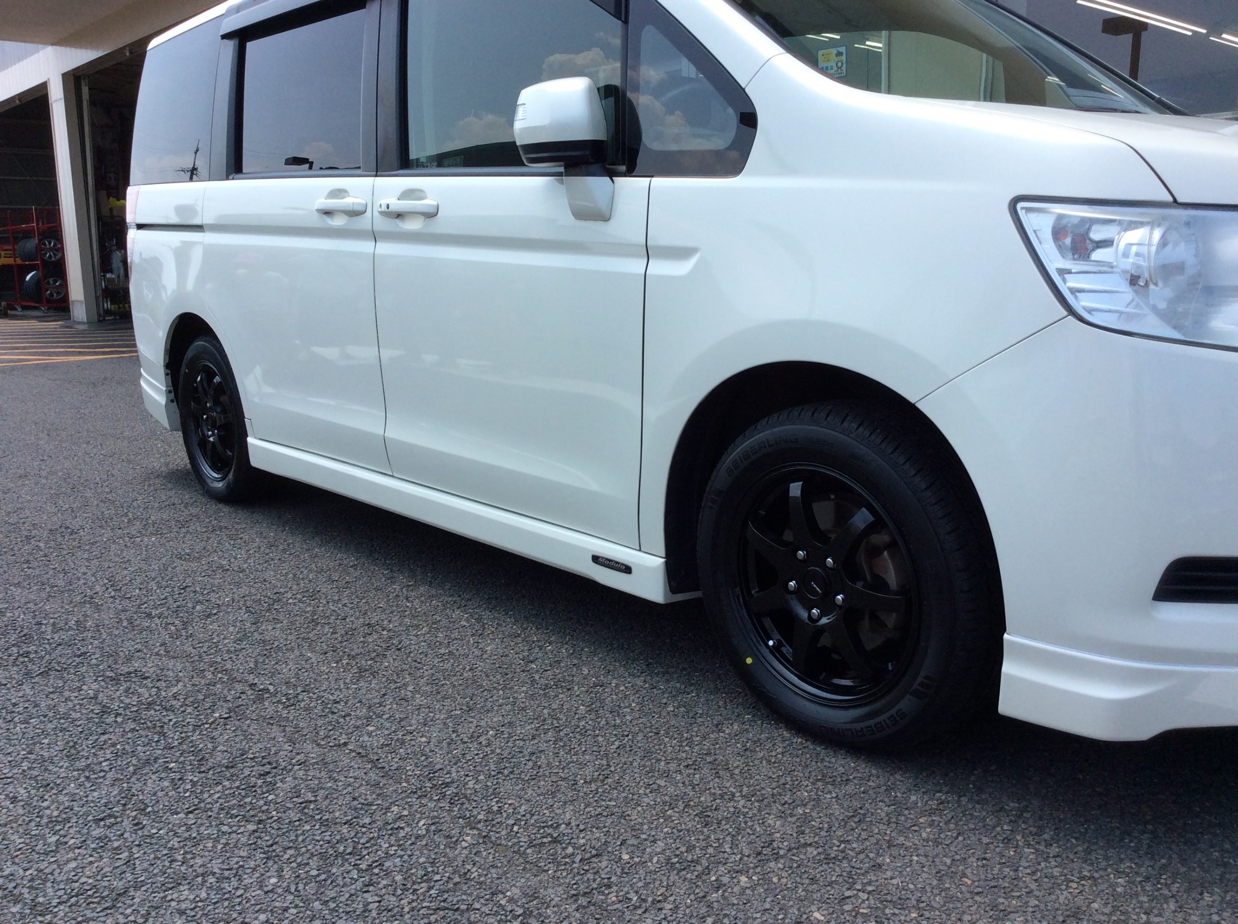 G Speed G 03 装着 スタッフ日記 タイヤ館 若槻 タイヤからはじまる トータルカーメンテナンス タイヤ館グループ