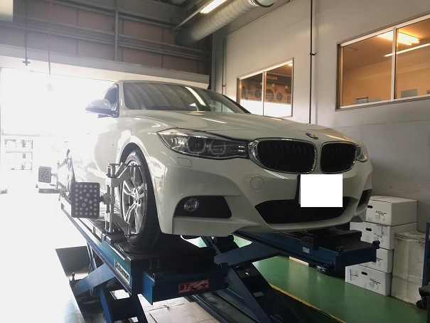 BMW F34：４本交換・アライメント調整 | BMW 3シリーズ | サービス事例 | タイヤ館 西船橋 | 千葉県のタイヤ、カー用品ショップ  タイヤからはじまる、トータルカーメンテナンス タイヤ館グループ