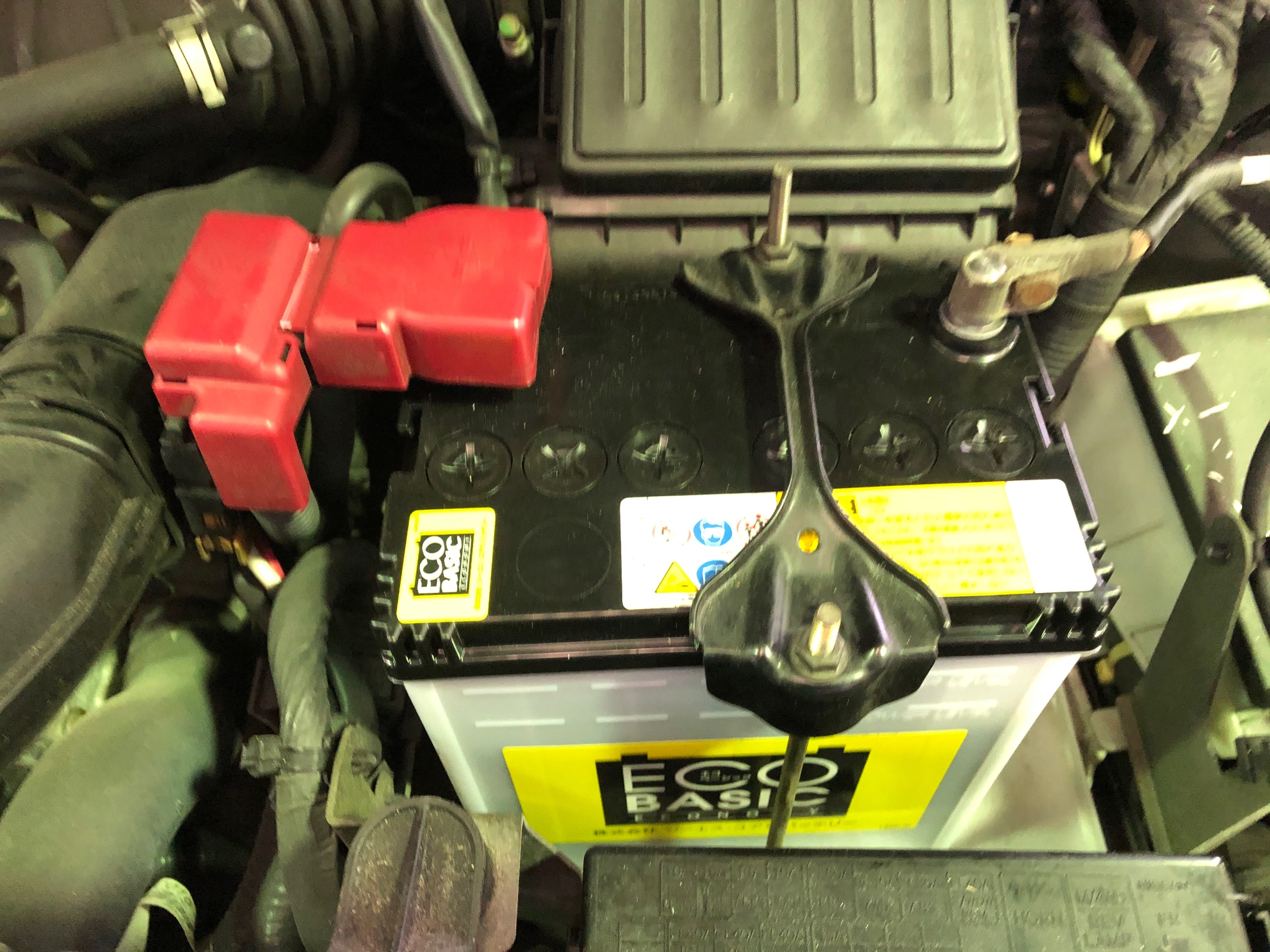 Nissan ティーダ バッテリー交換 日産 ティーダ メンテナンス商品 その他 無料安全点検 サービス事例 タイヤ館 佐世保 タイヤからはじまる トータルカーメンテナンス タイヤ館グループ