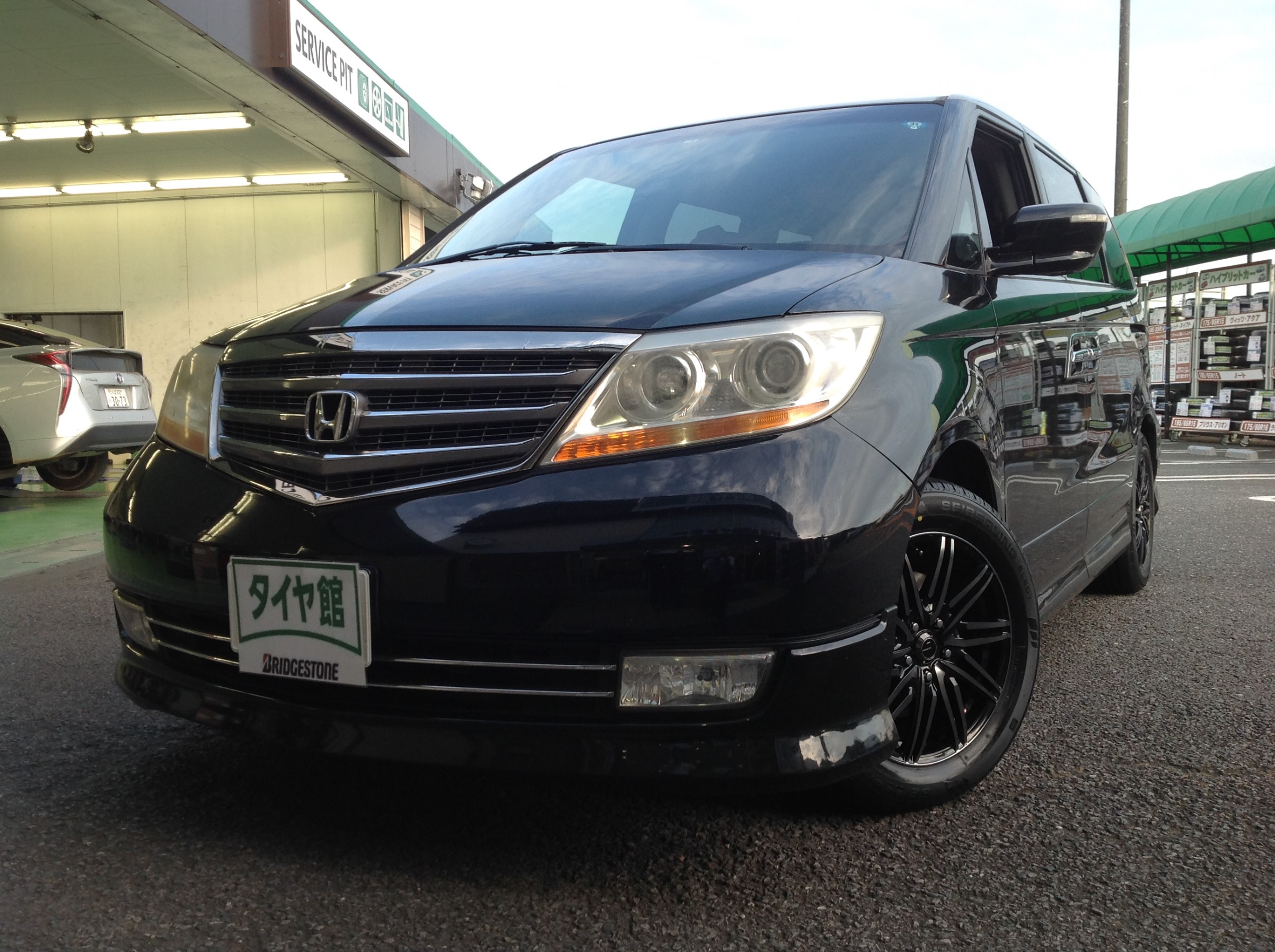 ホンダ・エリシオン（RR1）】ホイール交換です！ | ホンダ エリシオン