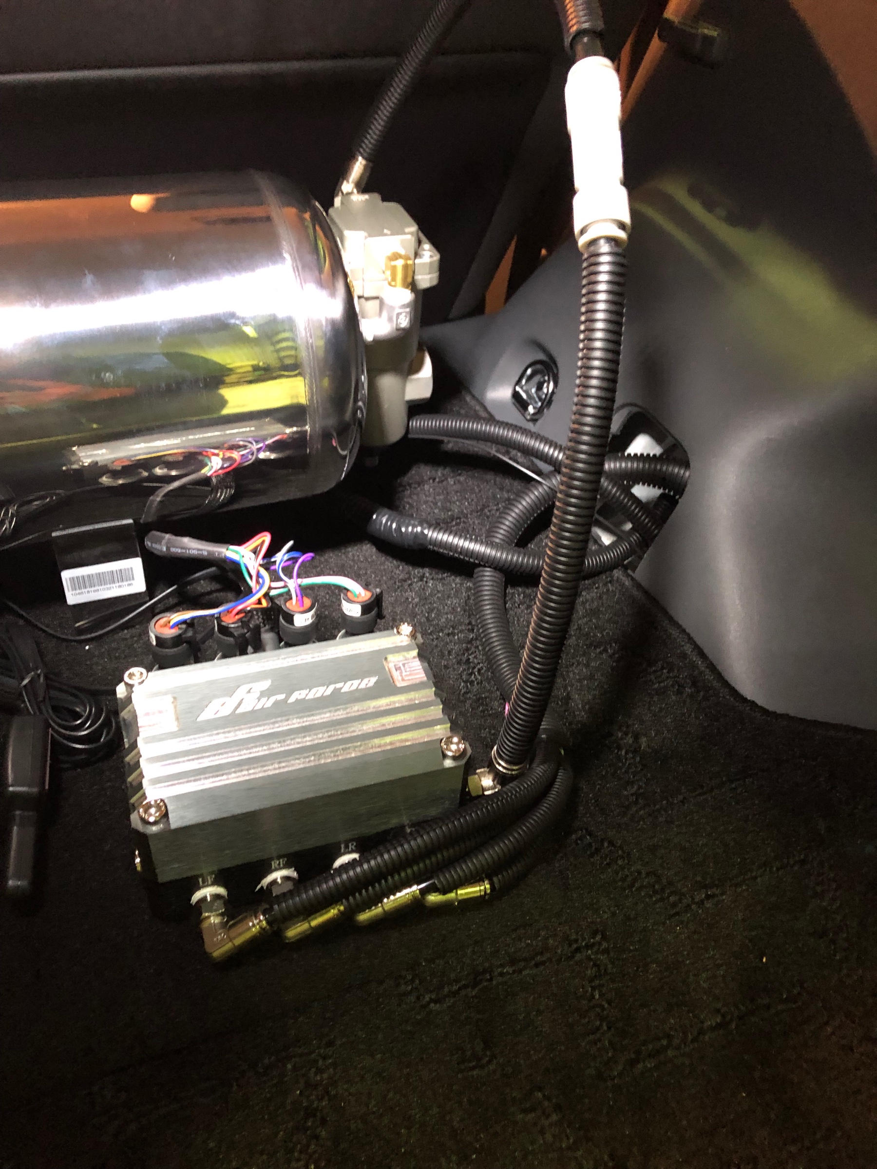 AQUA ヴィッツ　エアサス　一式　早い者勝ち AQUA ヴィッツ エアサス 一式 早い者勝ち AQUA ヴィッツ