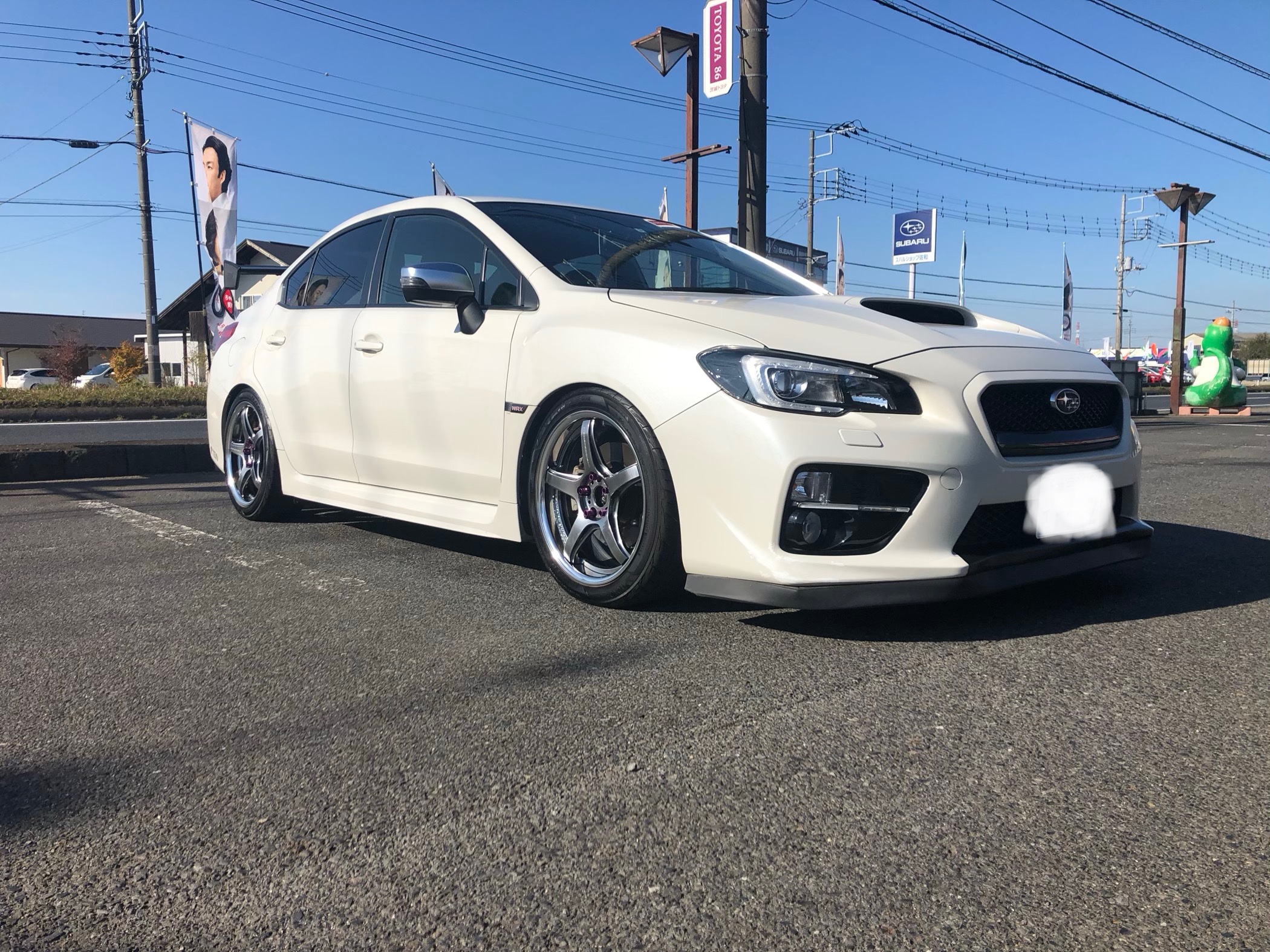 Wrx S4 ホイール交換 スバル Wrx S4 ホイール タイヤ ホイール関連 タイヤ ホイール交換 サービス事例 タイヤ館 勝田 茨城県のタイヤ カー用品ショップ タイヤからはじまる トータルカーメンテナンス タイヤ館グループ