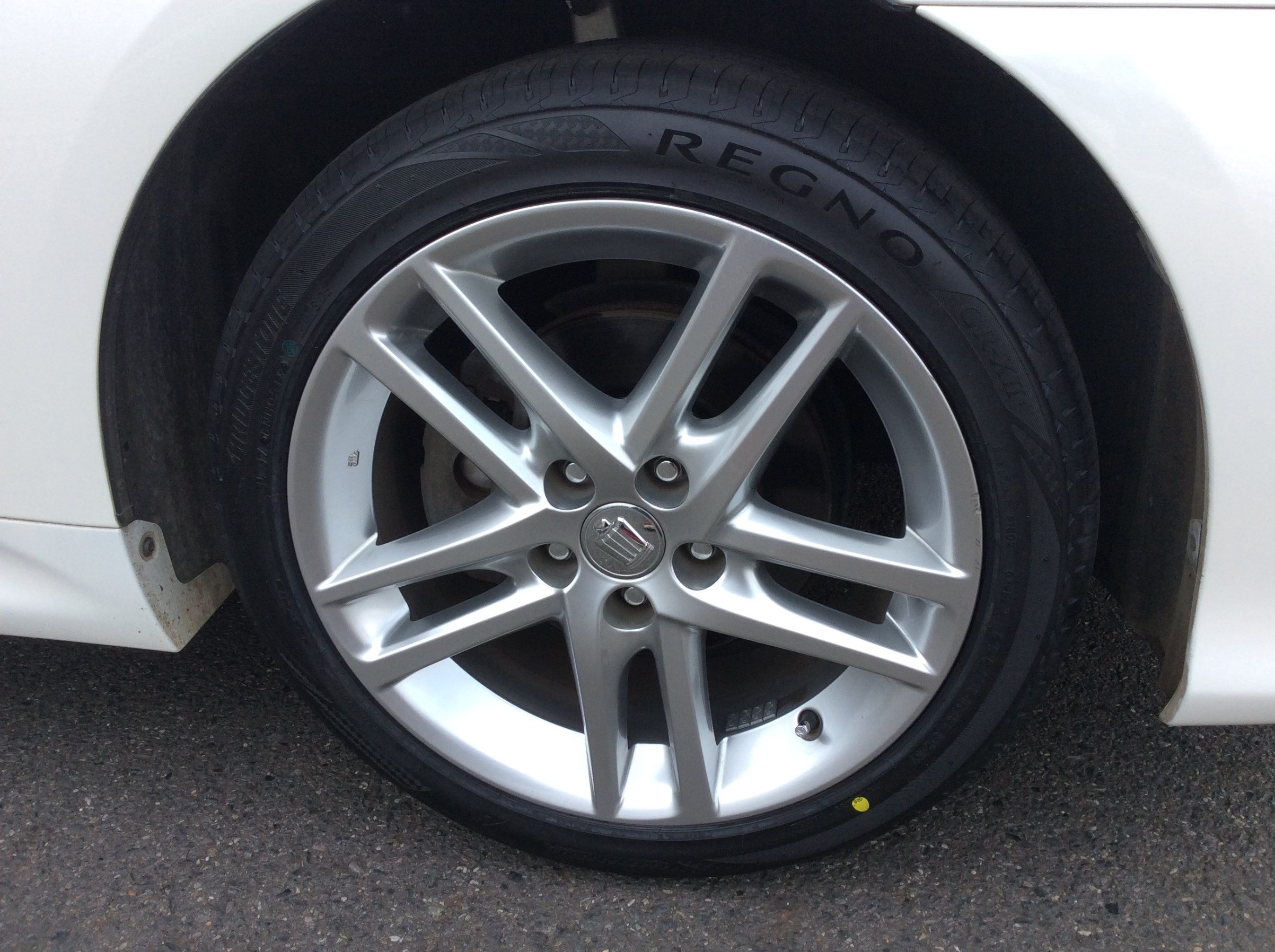 クラウンアスリート（GRS200）タイヤ交換！ | 店舗おススメ情報